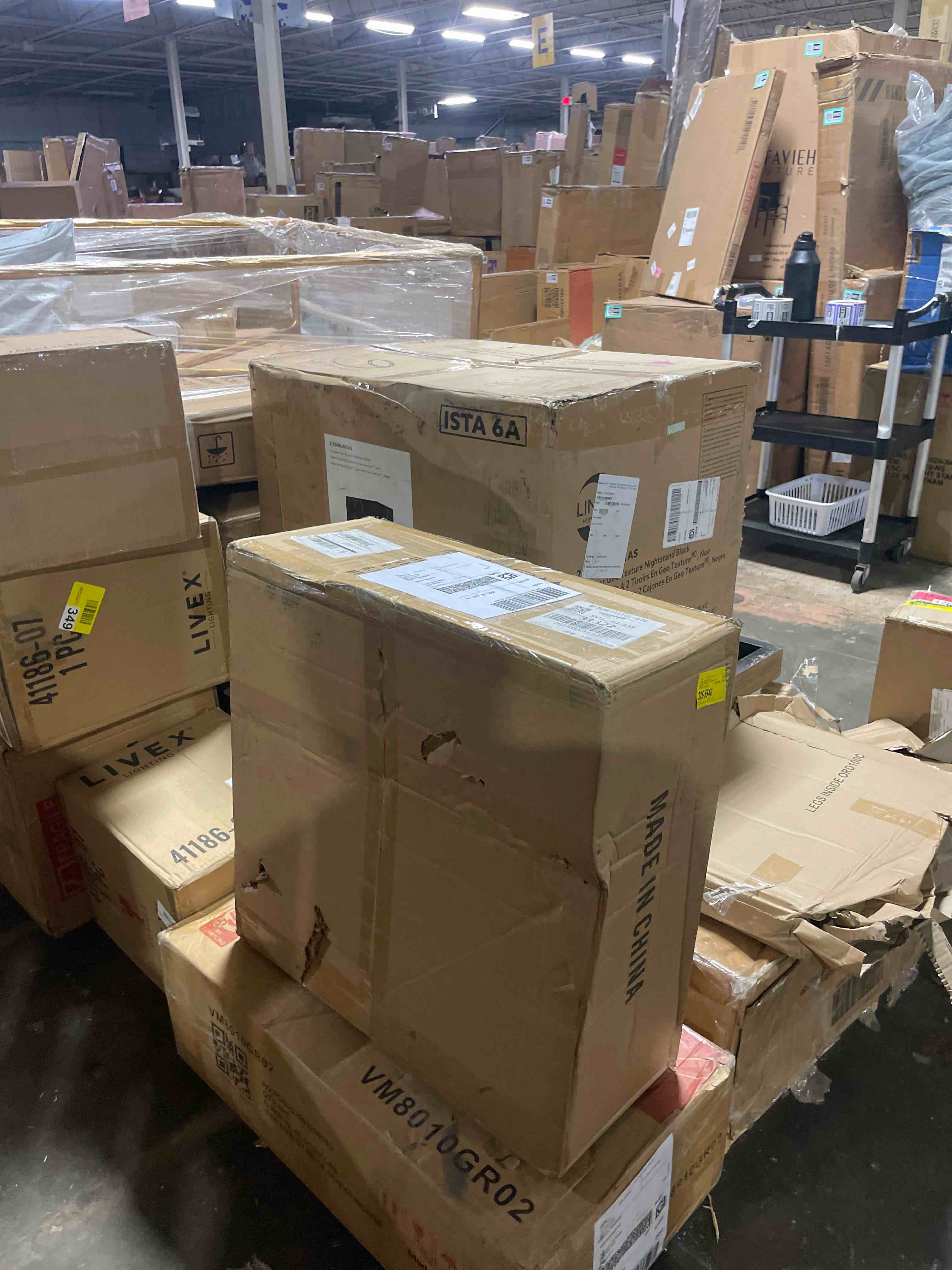 https://s3.amazonaws.com/lotting-images-prod/phillipi/TEA3362159_1758639095319.jpeg