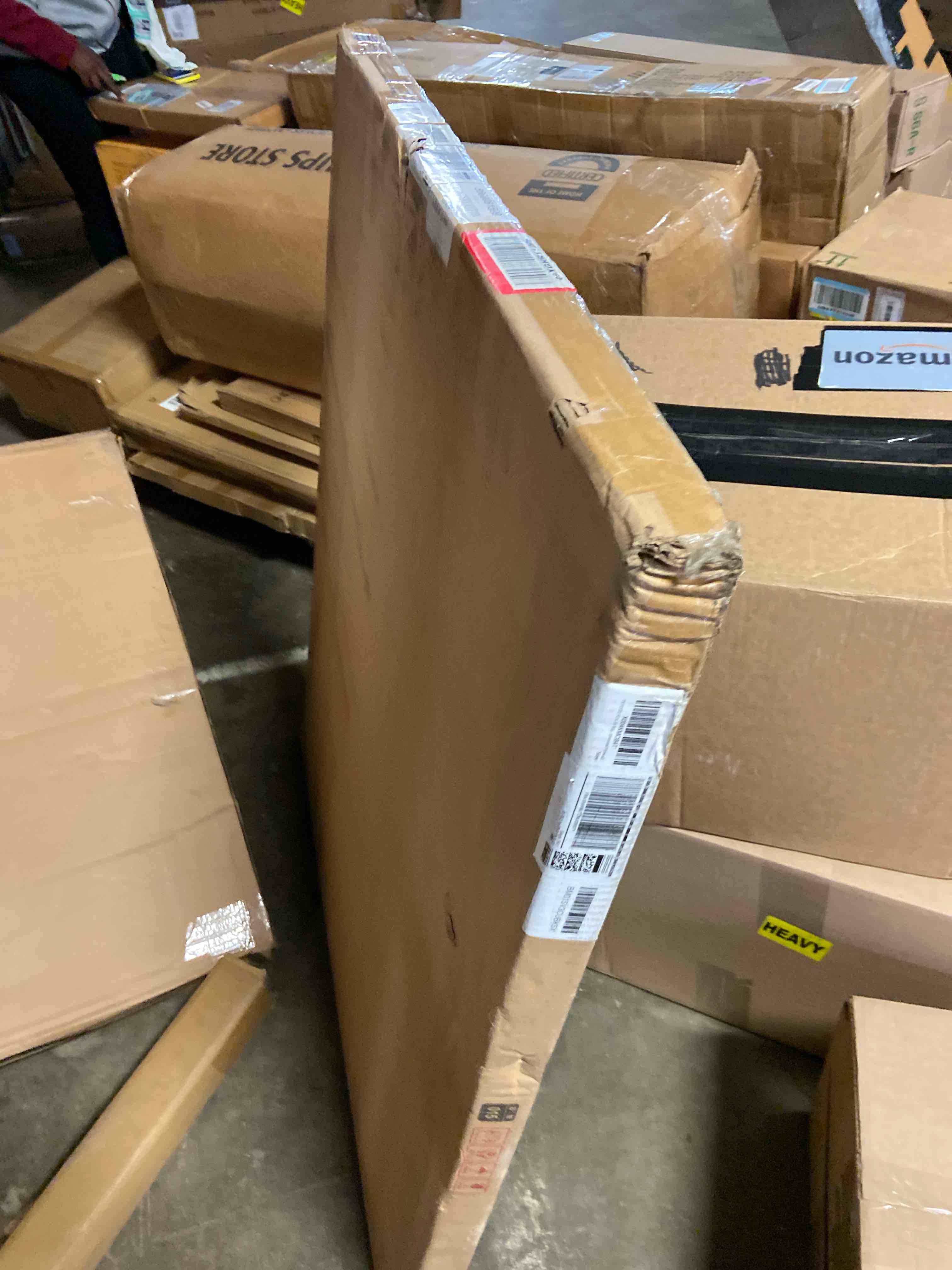 https://s3.amazonaws.com/lotting-images-prod/phillipi/TEA3362223_1758650834285.jpeg