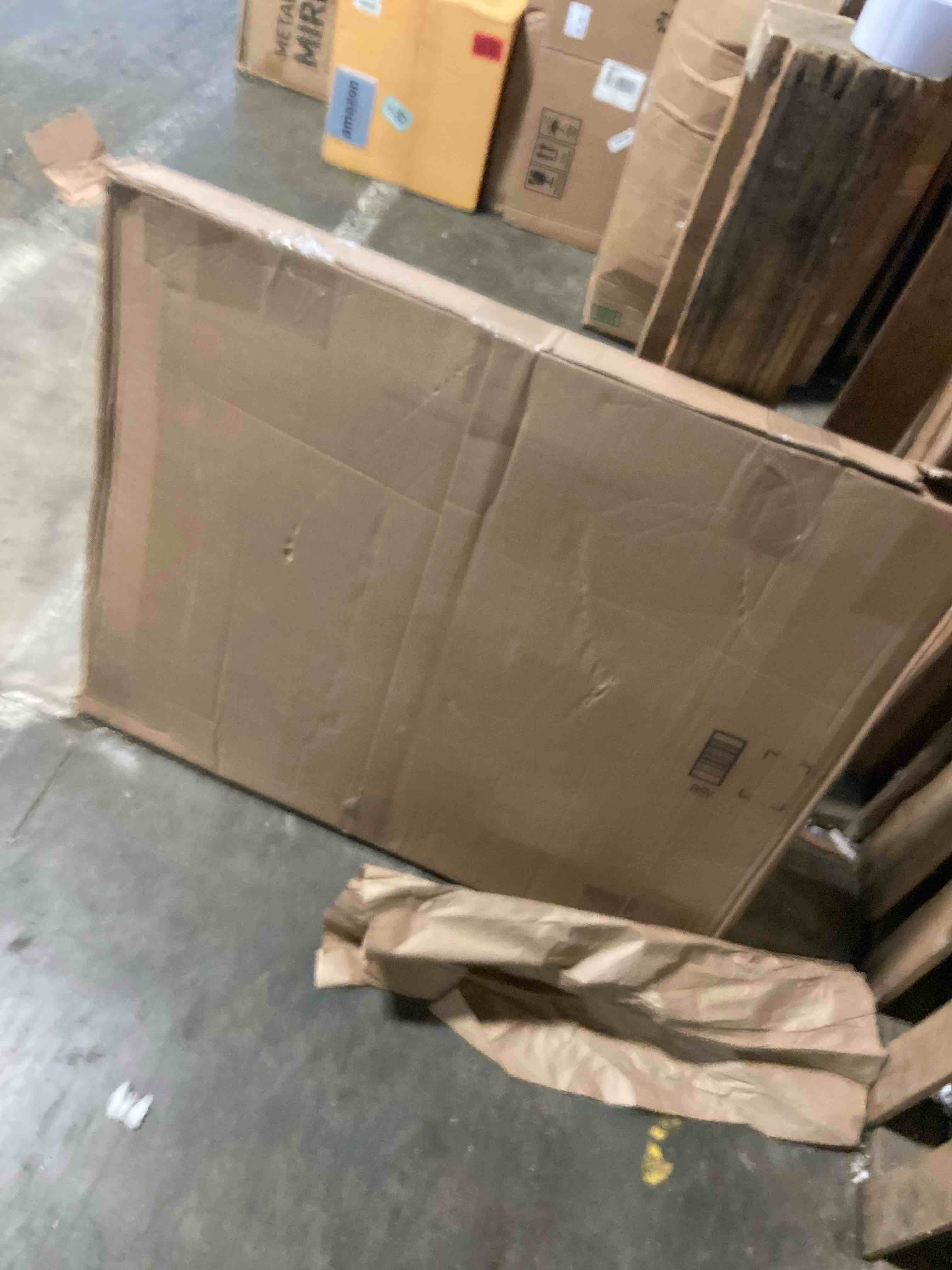 https://s3.amazonaws.com/lotting-images-prod/phillipi/TEA3362225_1758651130134.jpeg