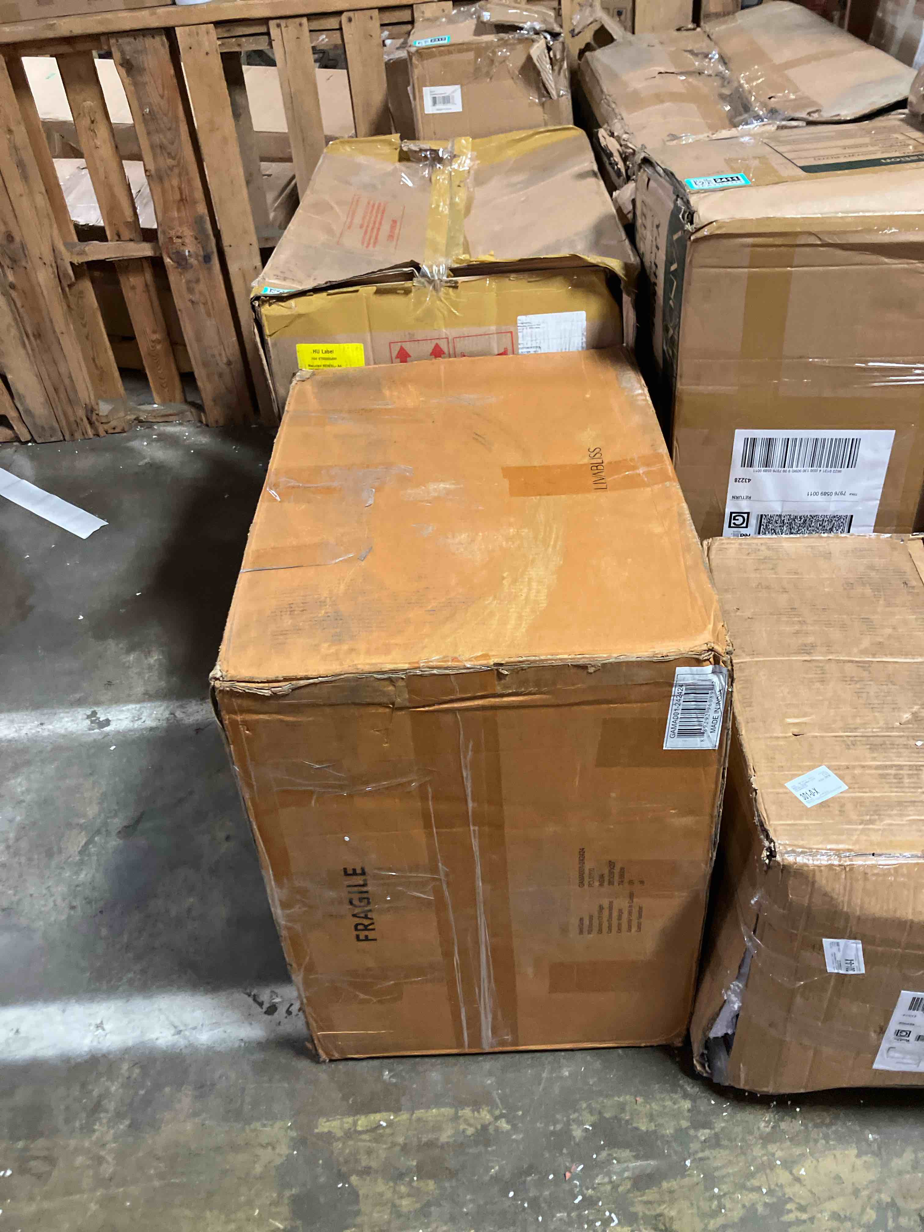 https://s3.amazonaws.com/lotting-images-prod/phillipi/TEA3362415_1758746032877.jpeg