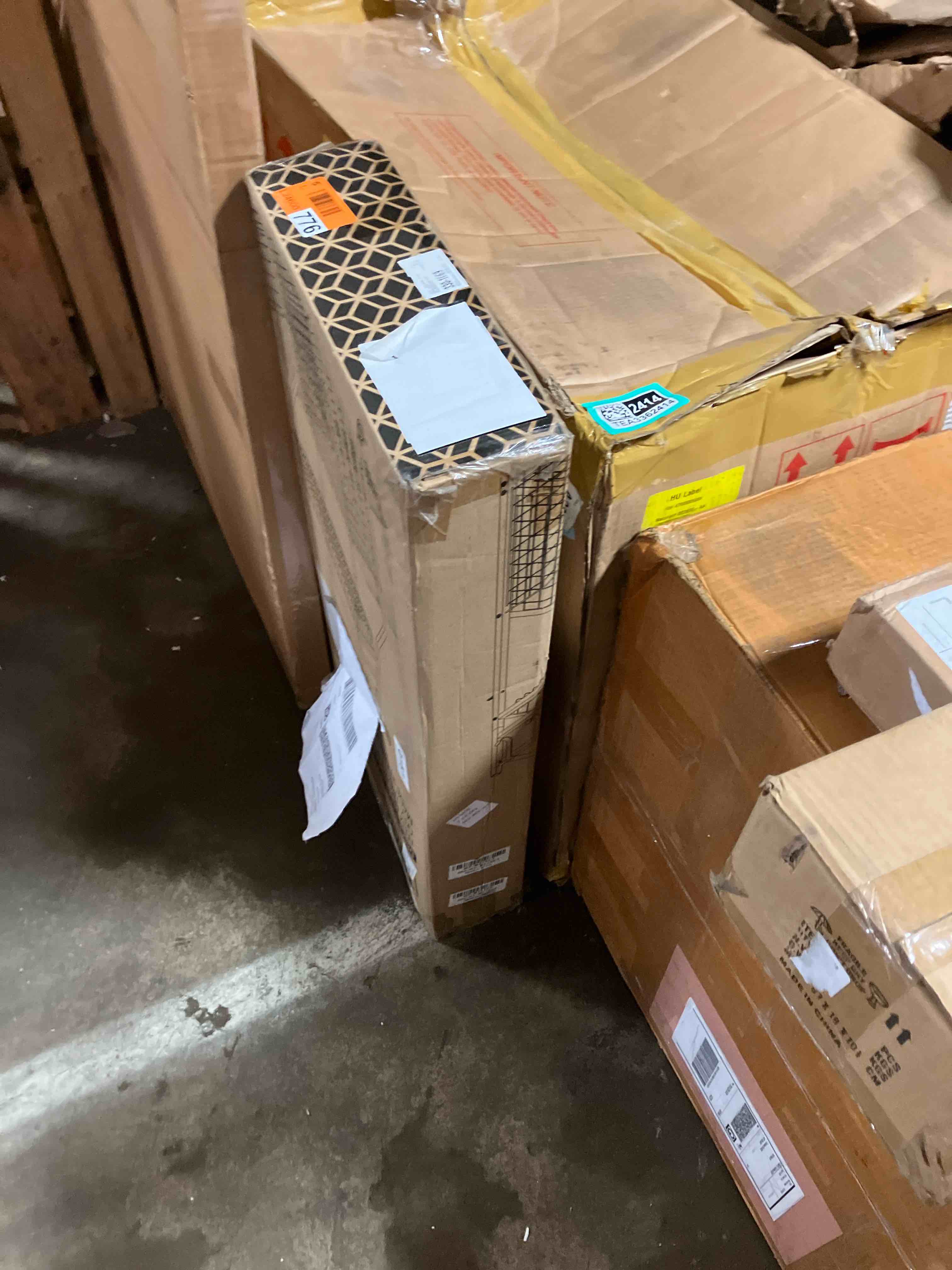 https://s3.amazonaws.com/lotting-images-prod/phillipi/TEA3362418_1758746581618.jpeg