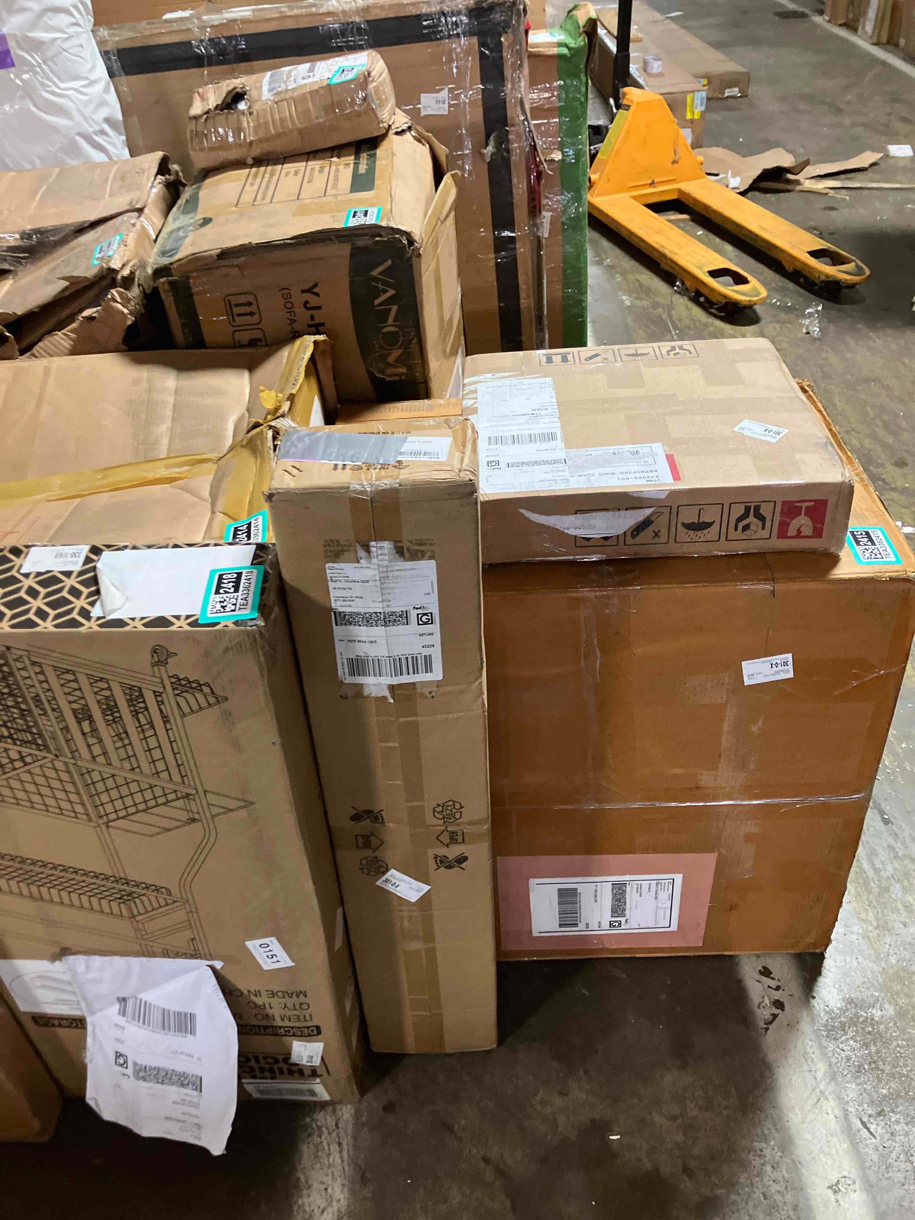 https://s3.amazonaws.com/lotting-images-prod/phillipi/TEA3362419_1758746642480.jpeg