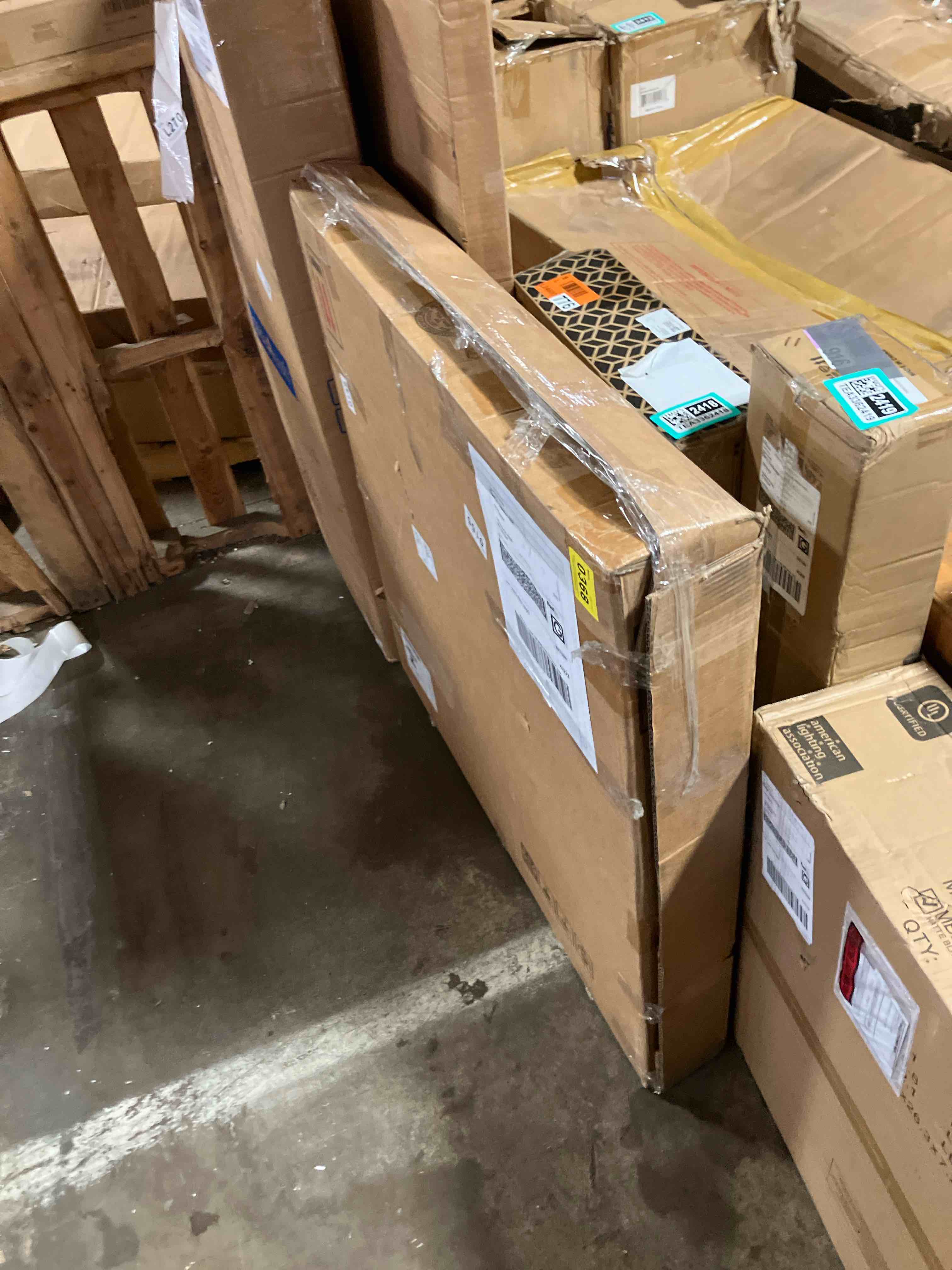 https://s3.amazonaws.com/lotting-images-prod/phillipi/TEA3362422_1758747055833.jpeg