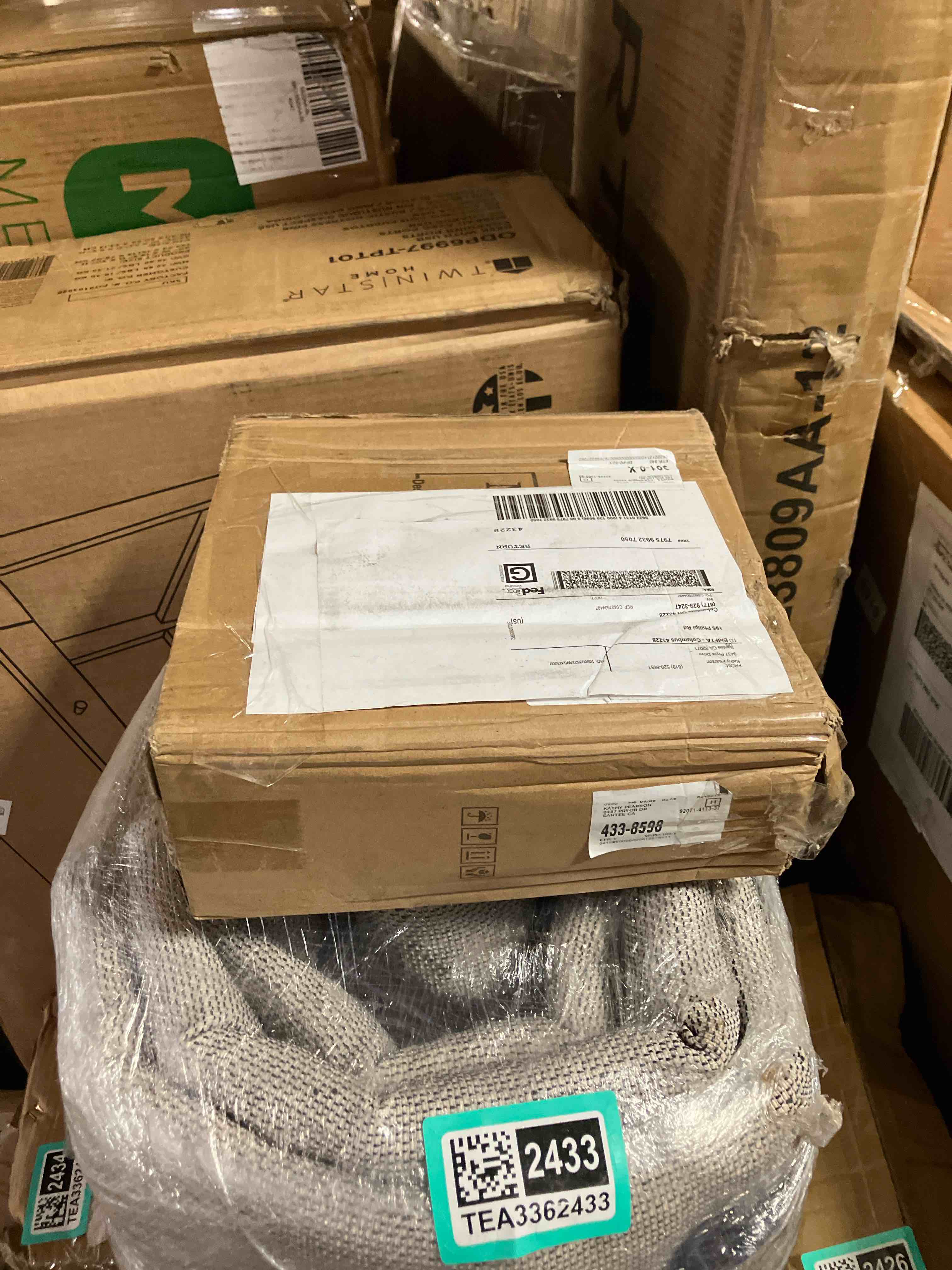 https://s3.amazonaws.com/lotting-images-prod/phillipi/TEA3362436_1758749290752.jpeg