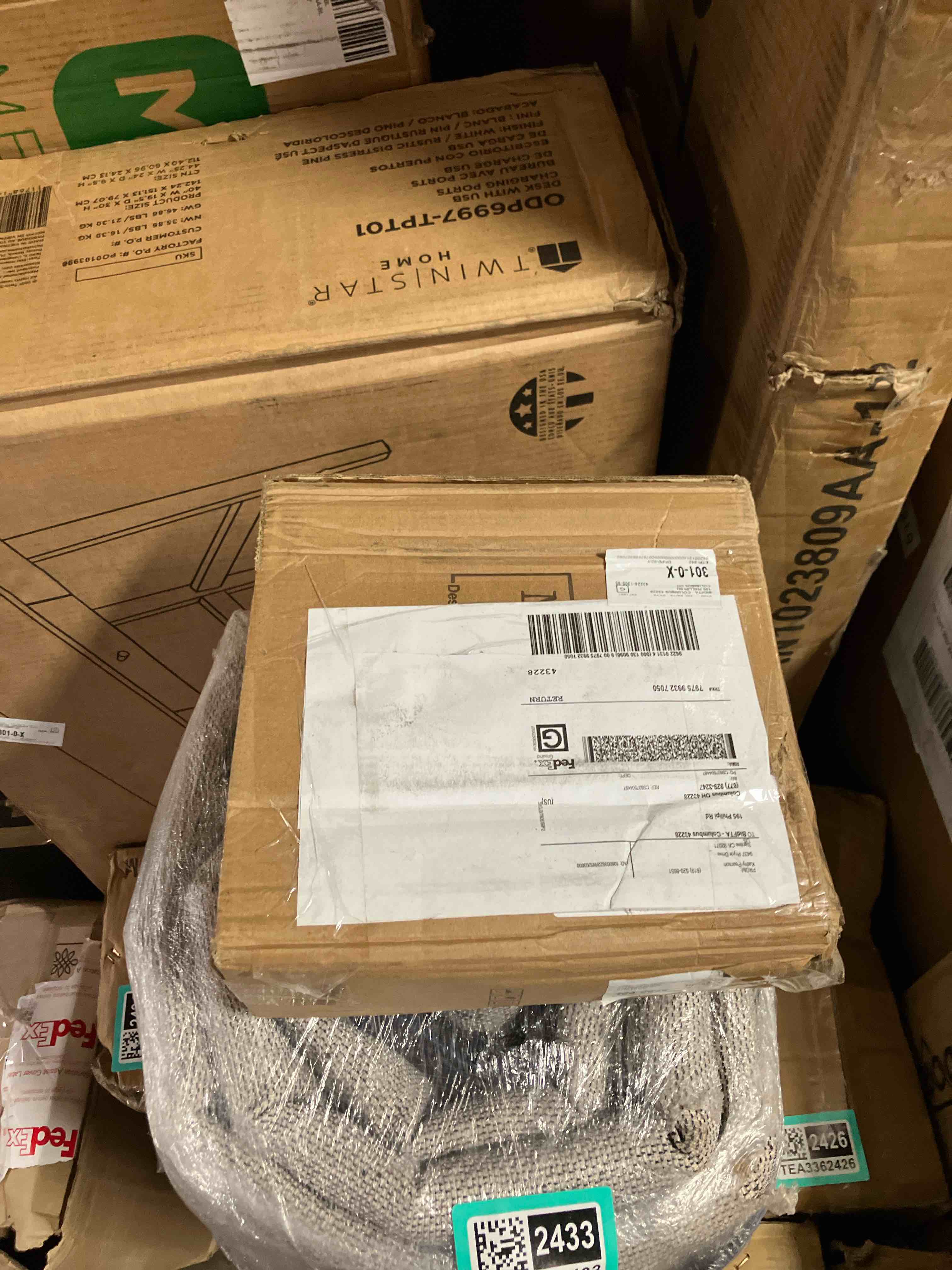 https://s3.amazonaws.com/lotting-images-prod/phillipi/TEA3362436_1758749292190.jpeg