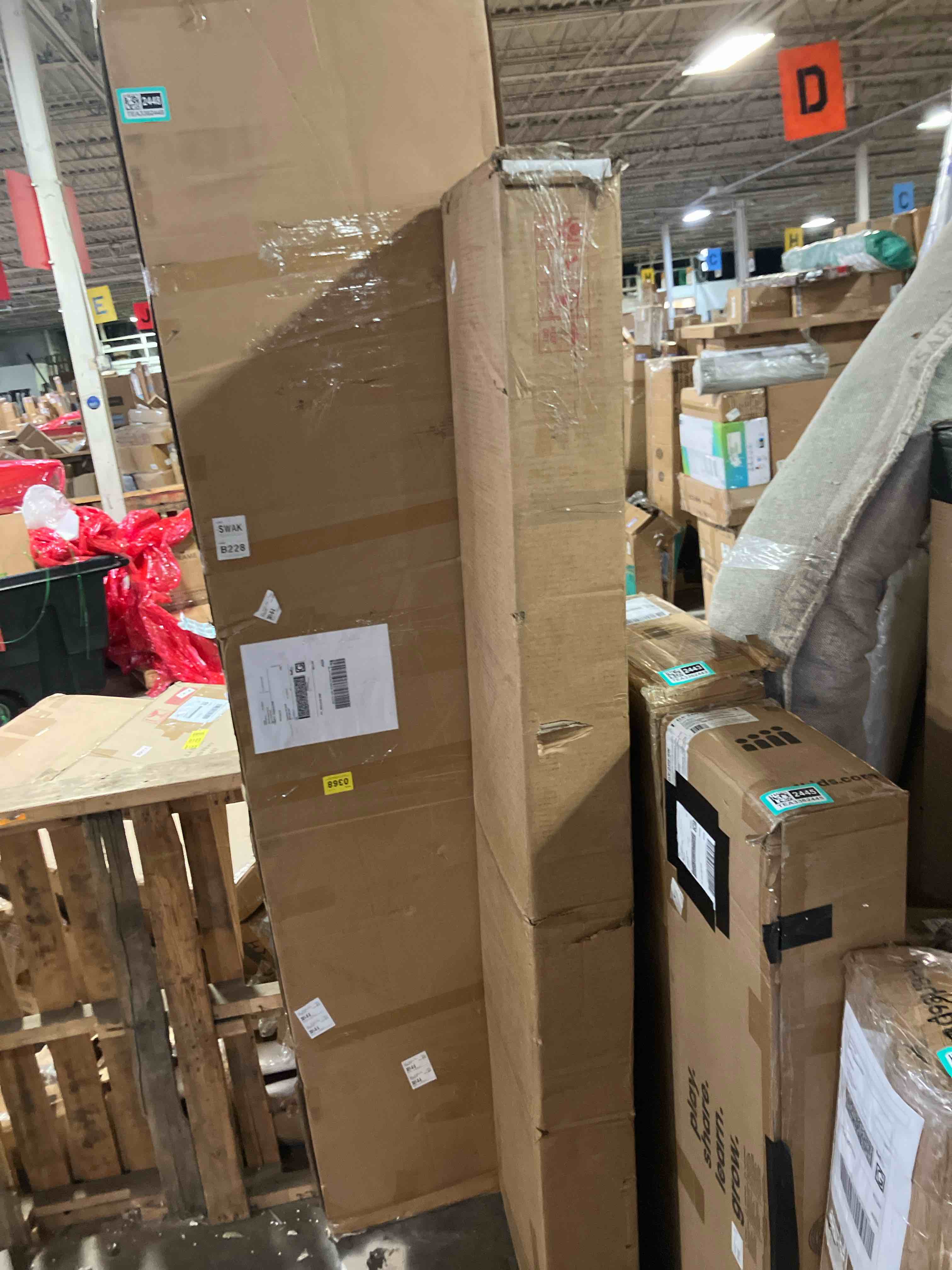 https://s3.amazonaws.com/lotting-images-prod/phillipi/TEA3362449_1758808152133.jpeg