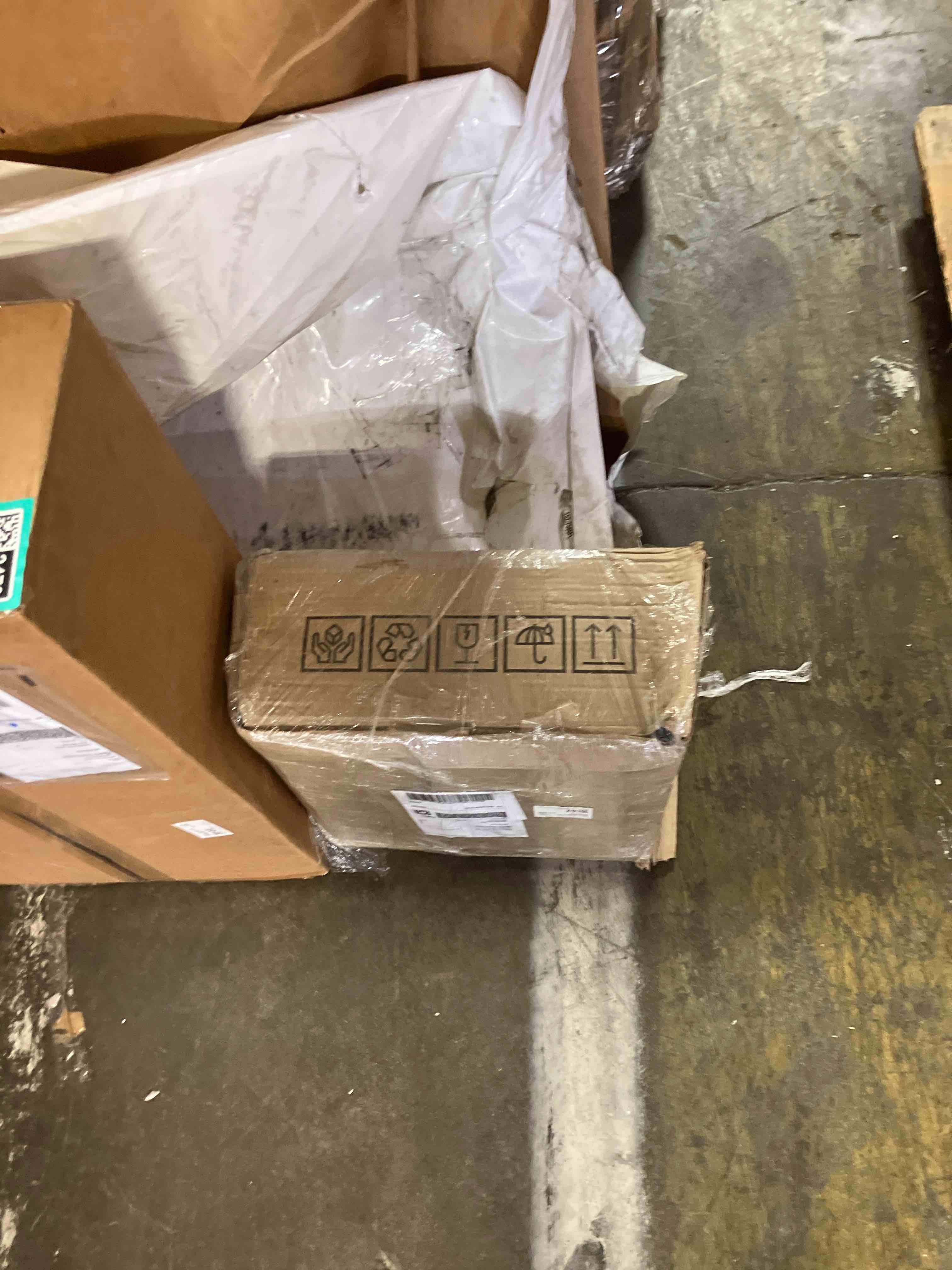 https://s3.amazonaws.com/lotting-images-prod/phillipi/TEA3362474_1758815148765.jpeg