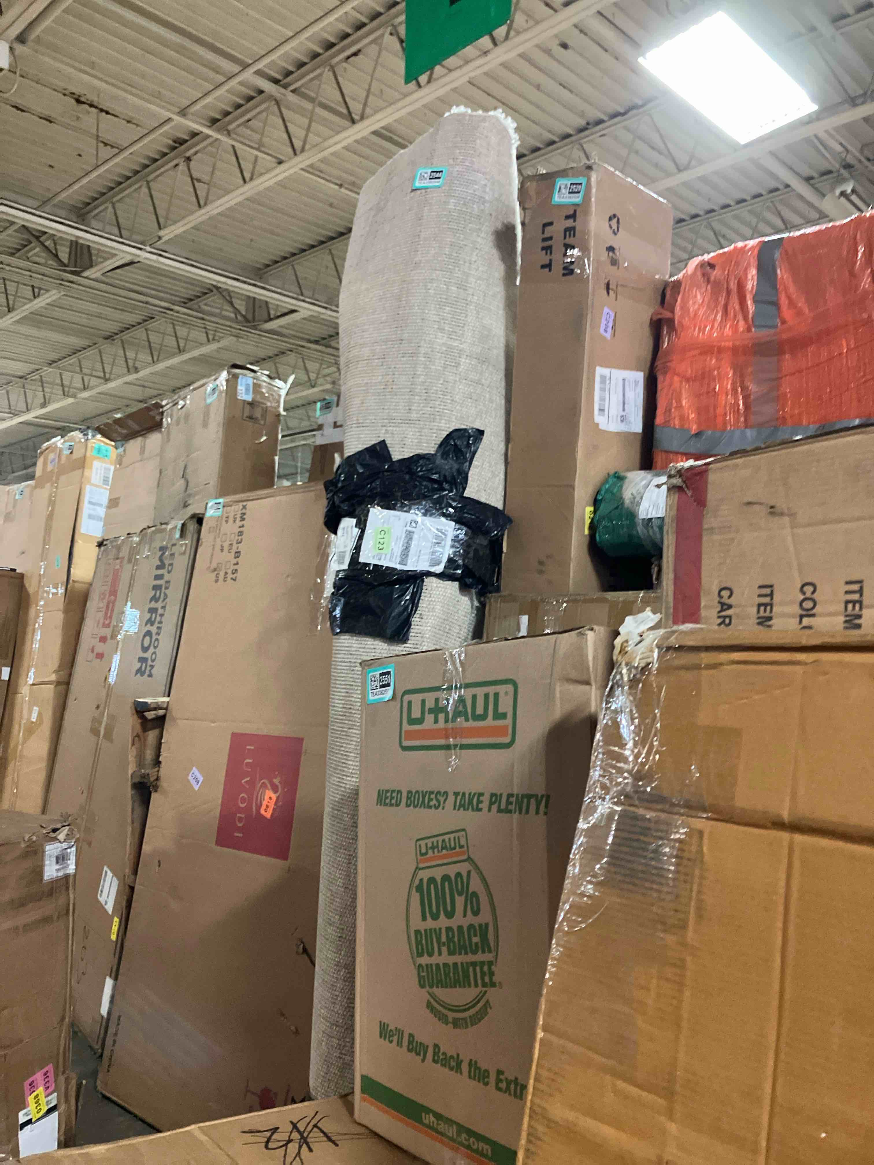 https://s3.amazonaws.com/lotting-images-prod/phillipi/TEA3362551_1758831153878.jpeg