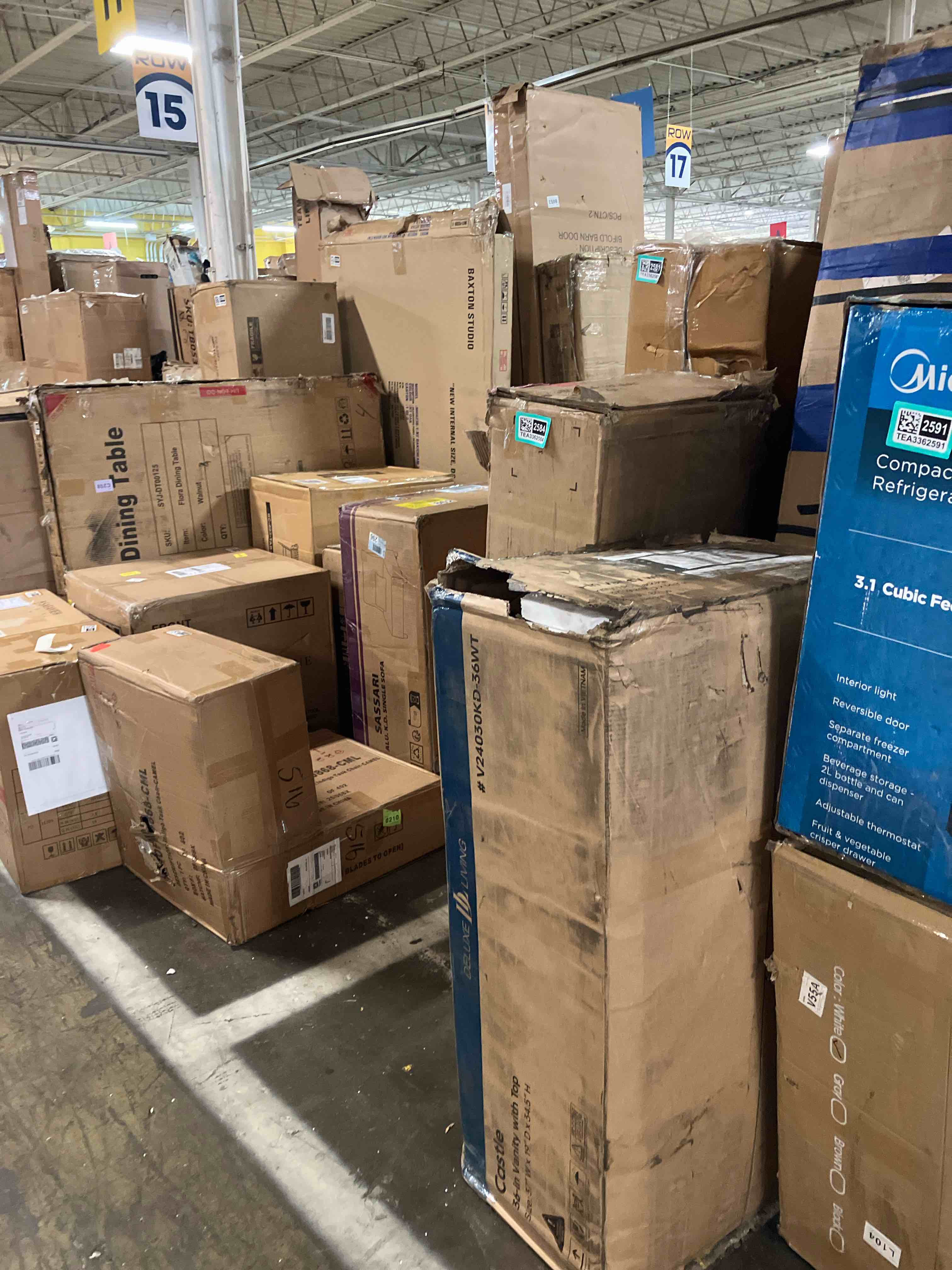 https://s3.amazonaws.com/lotting-images-prod/phillipi/TEA3362595_1758900134140.jpeg
