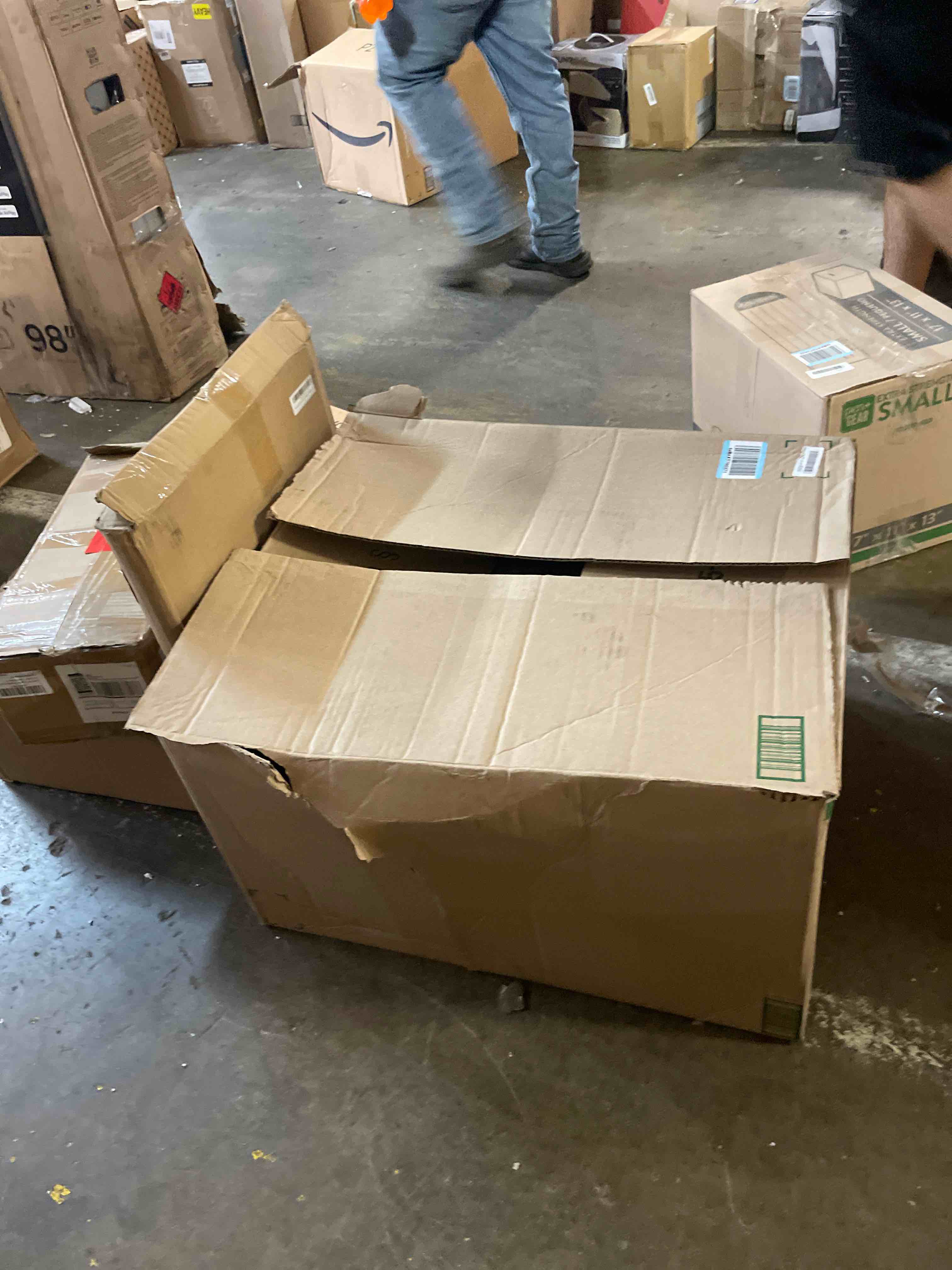 https://s3.amazonaws.com/lotting-images-prod/phillipi/TEA3362766_1758919929806.jpeg