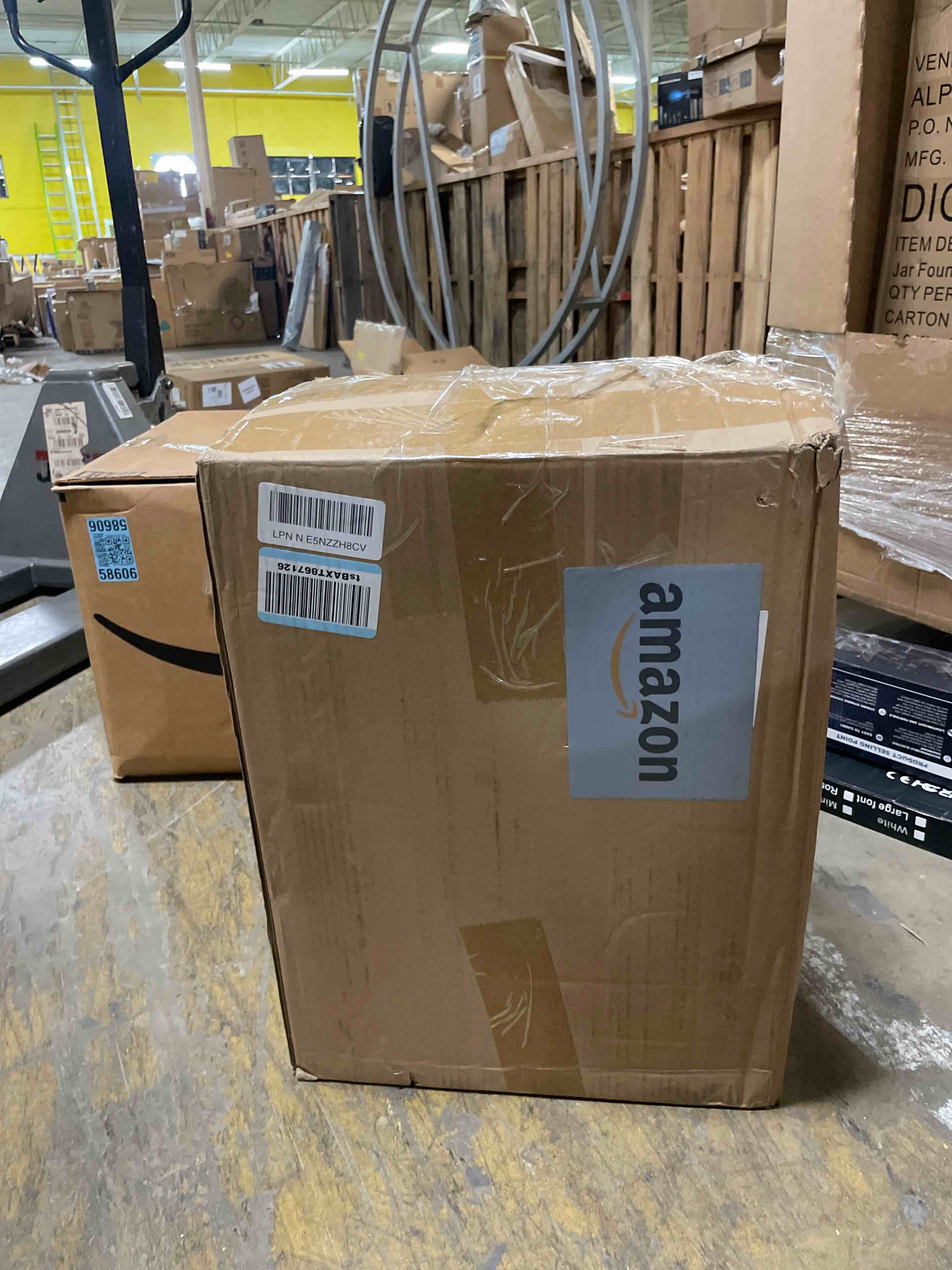 https://s3.amazonaws.com/lotting-images-prod/phillipi/TEA3362795_1759330199059.jpeg