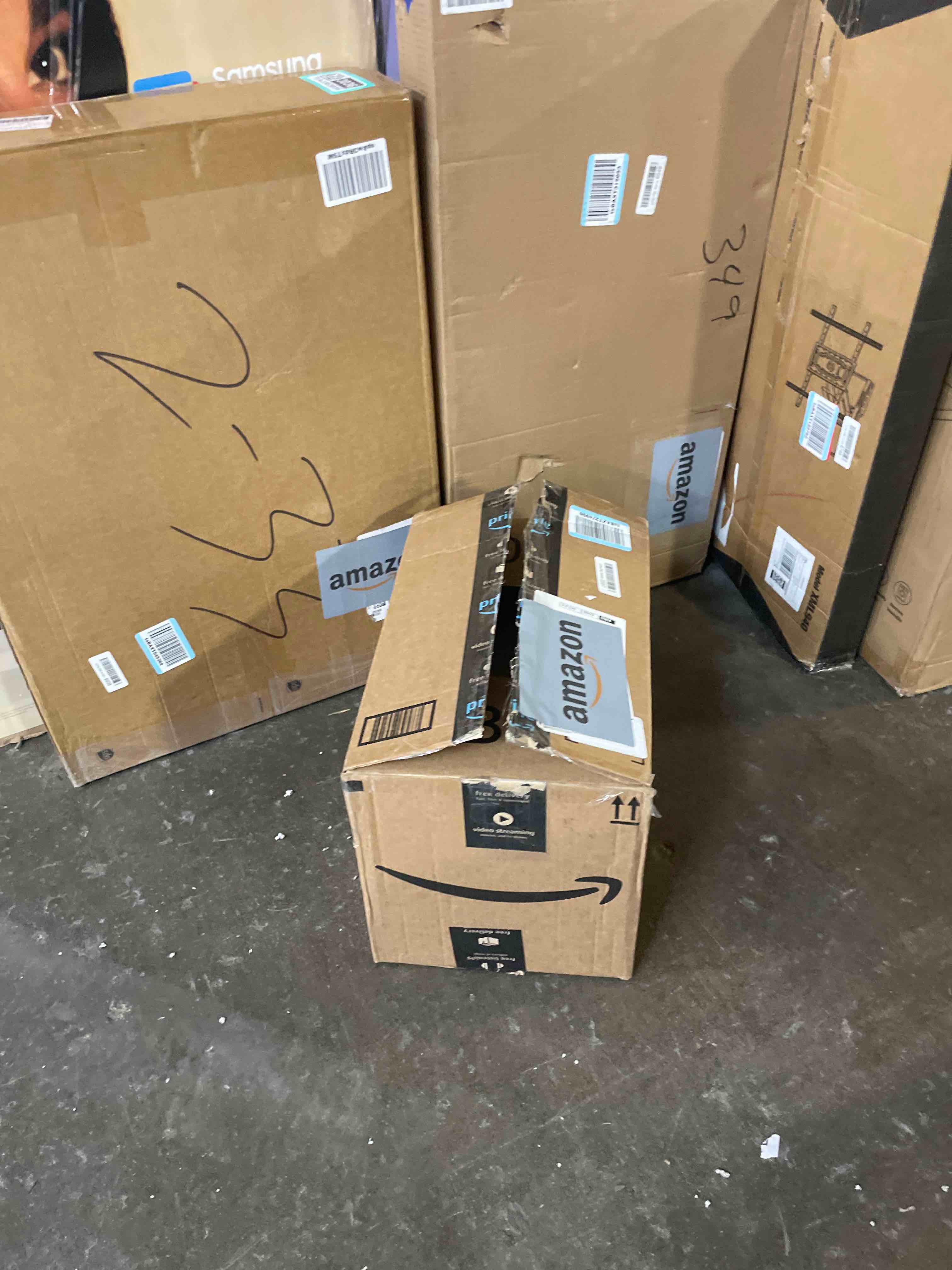 https://s3.amazonaws.com/lotting-images-prod/phillipi/TEA3363042_1760030254037.jpeg