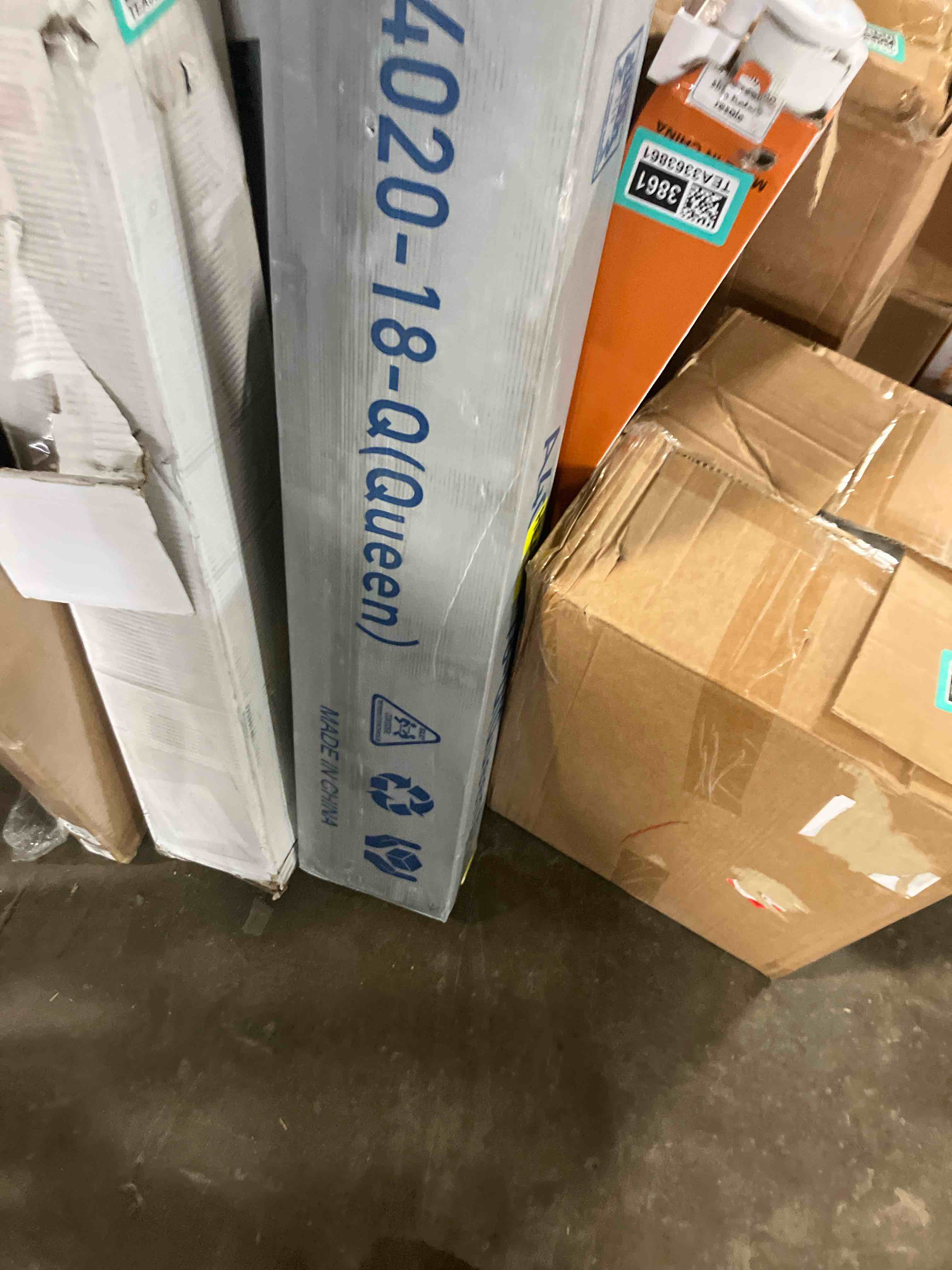 Condition photo showing New/Like New for COMASACH Queen Bed Frame Heavy Duty,18" Black Metal Platform Bed Frame,Sturdy Steel Frames,No Box Spring Needed,Noise-Free,Easy Assembly Queen 18 Inch