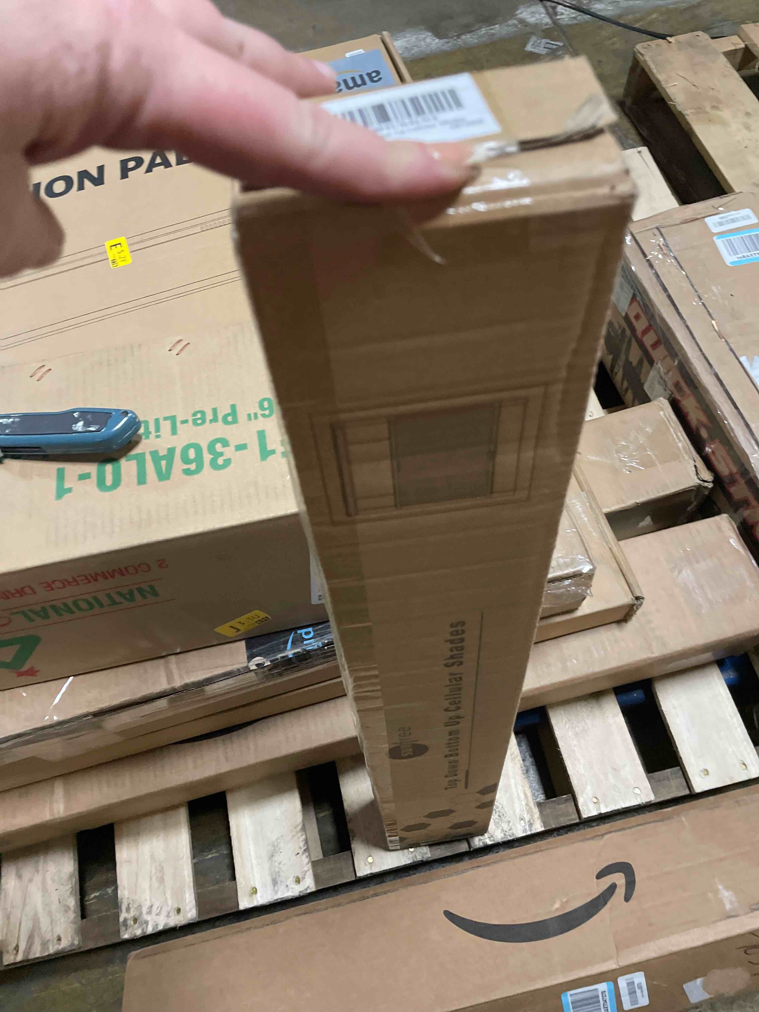 Condition photo showing New/Like New for SUNFREE Top Down Bottom Up Cellular Blinds,Cellular Shades Blackout, Honeycomb Window Shade for Windows, 22" W x 36" H, White(Light Filtering) White(light Filtering) 22"W x 36"H