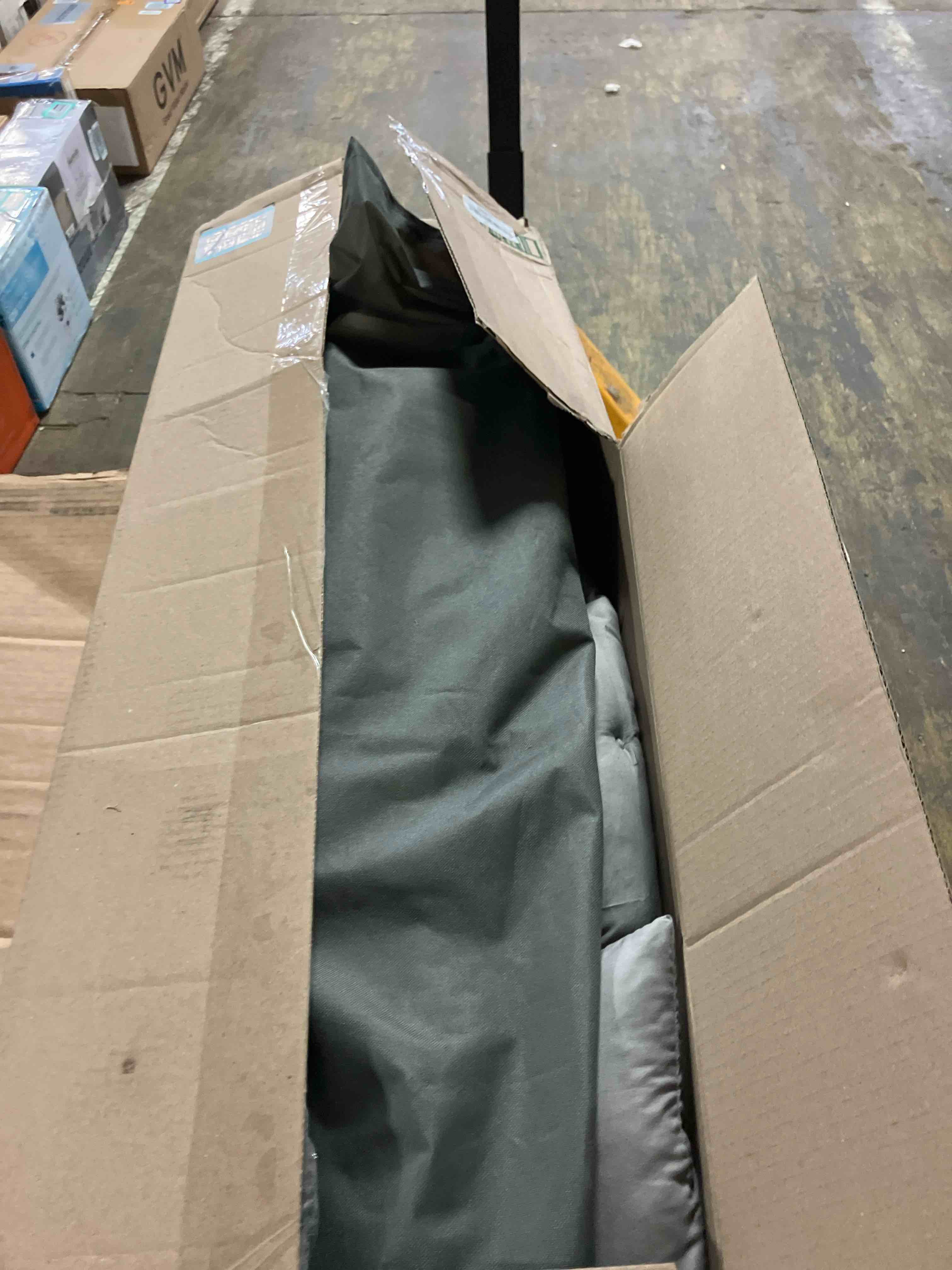 https://s3.amazonaws.com/lotting-images-prod/phillipi/TEA3364013_1752772034549.jpeg
