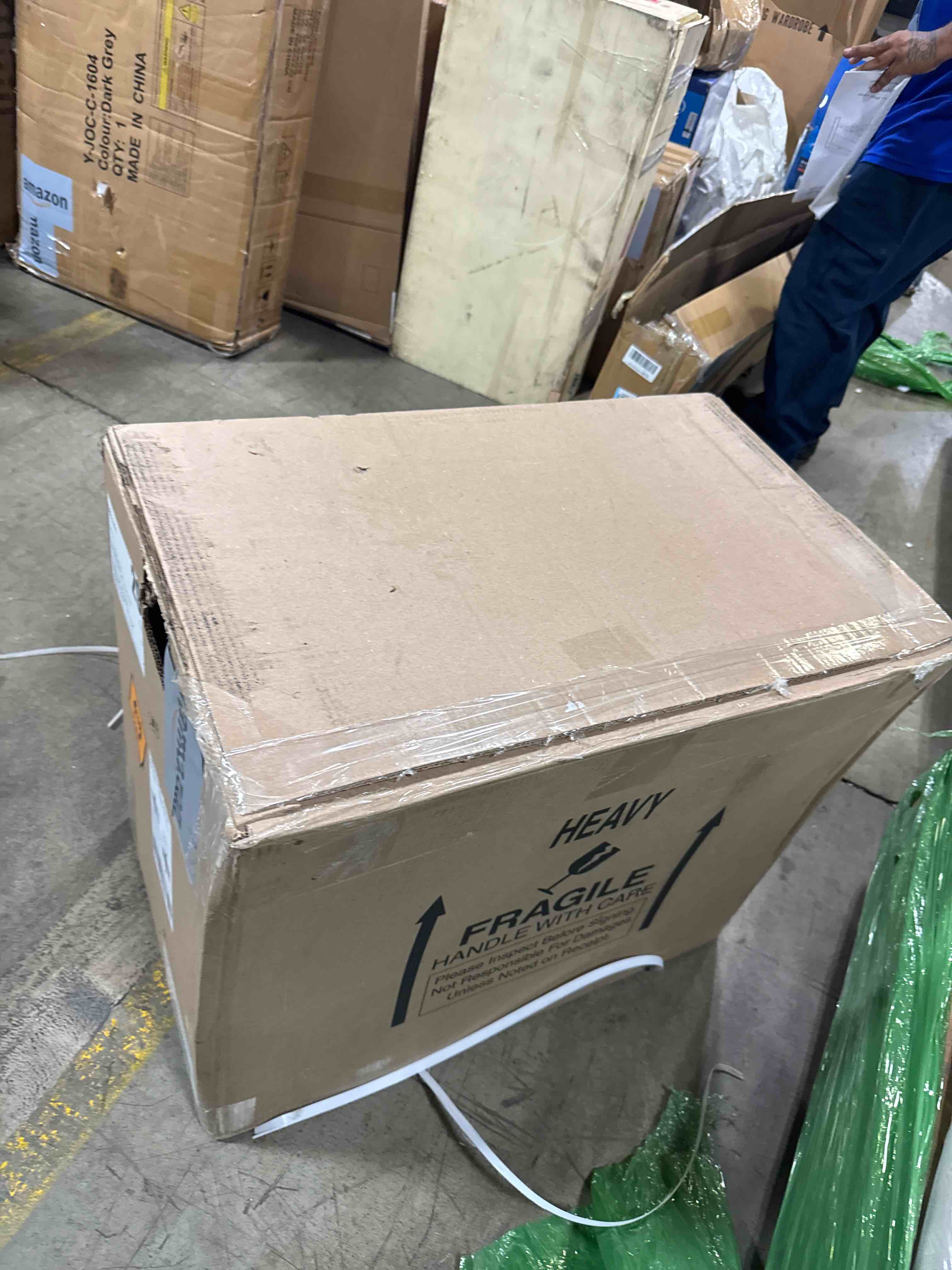 https://s3.amazonaws.com/lotting-images-prod/phillipi/TEA3364129_1755553923379.jpeg