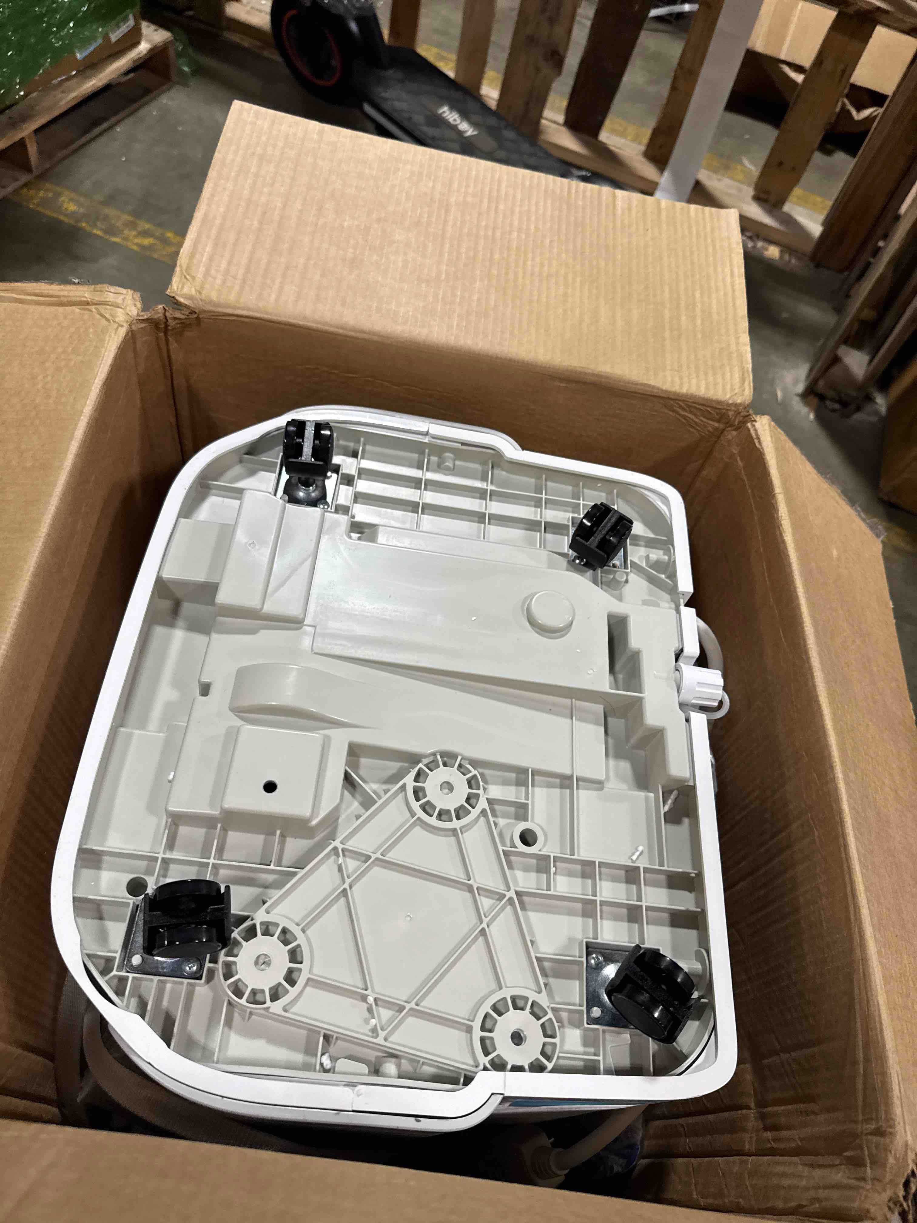 https://s3.amazonaws.com/lotting-images-prod/phillipi/TEA3364135_1755554503426.jpeg