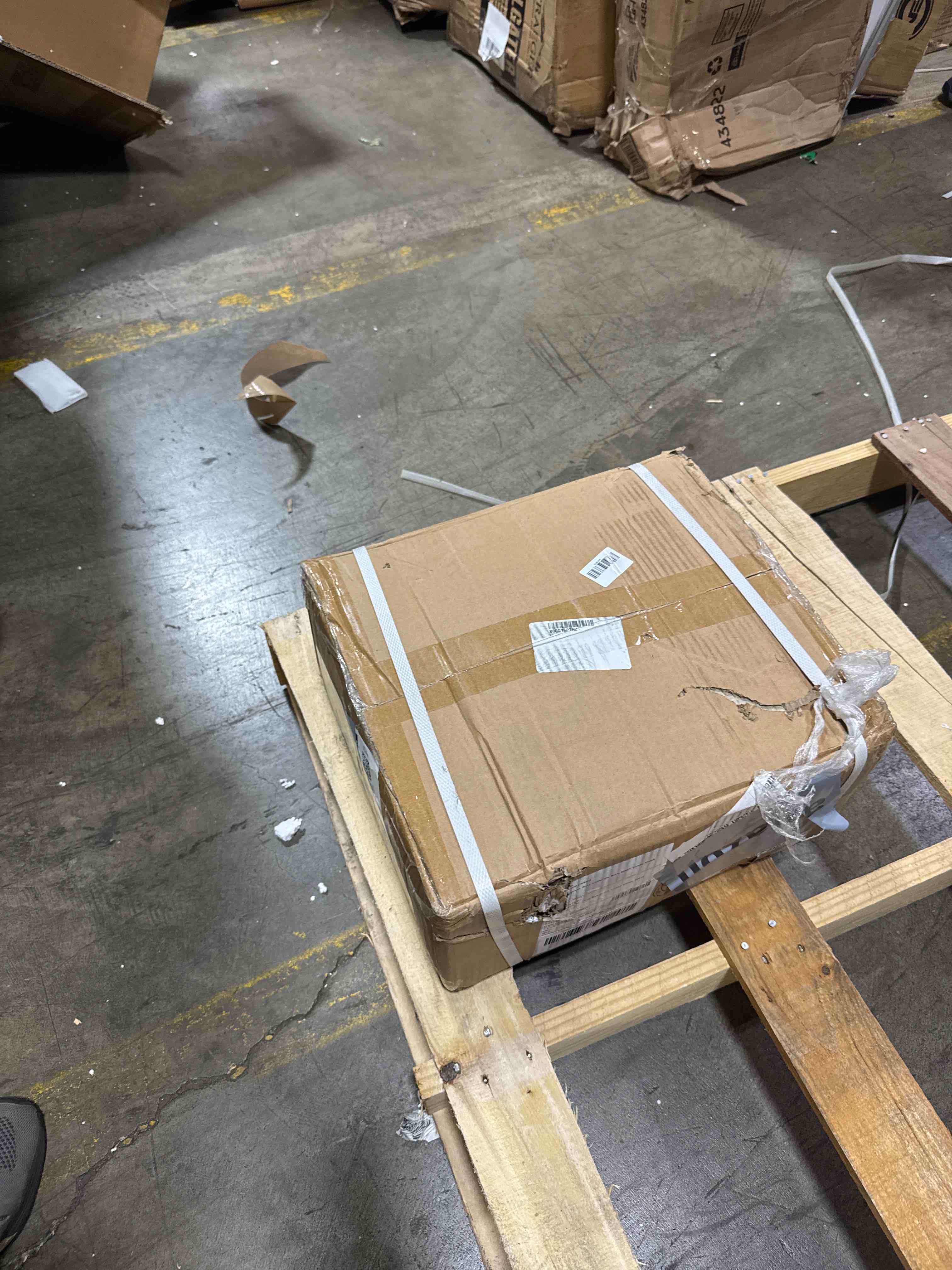 https://s3.amazonaws.com/lotting-images-prod/phillipi/TEA3364151_1755557201007.jpeg