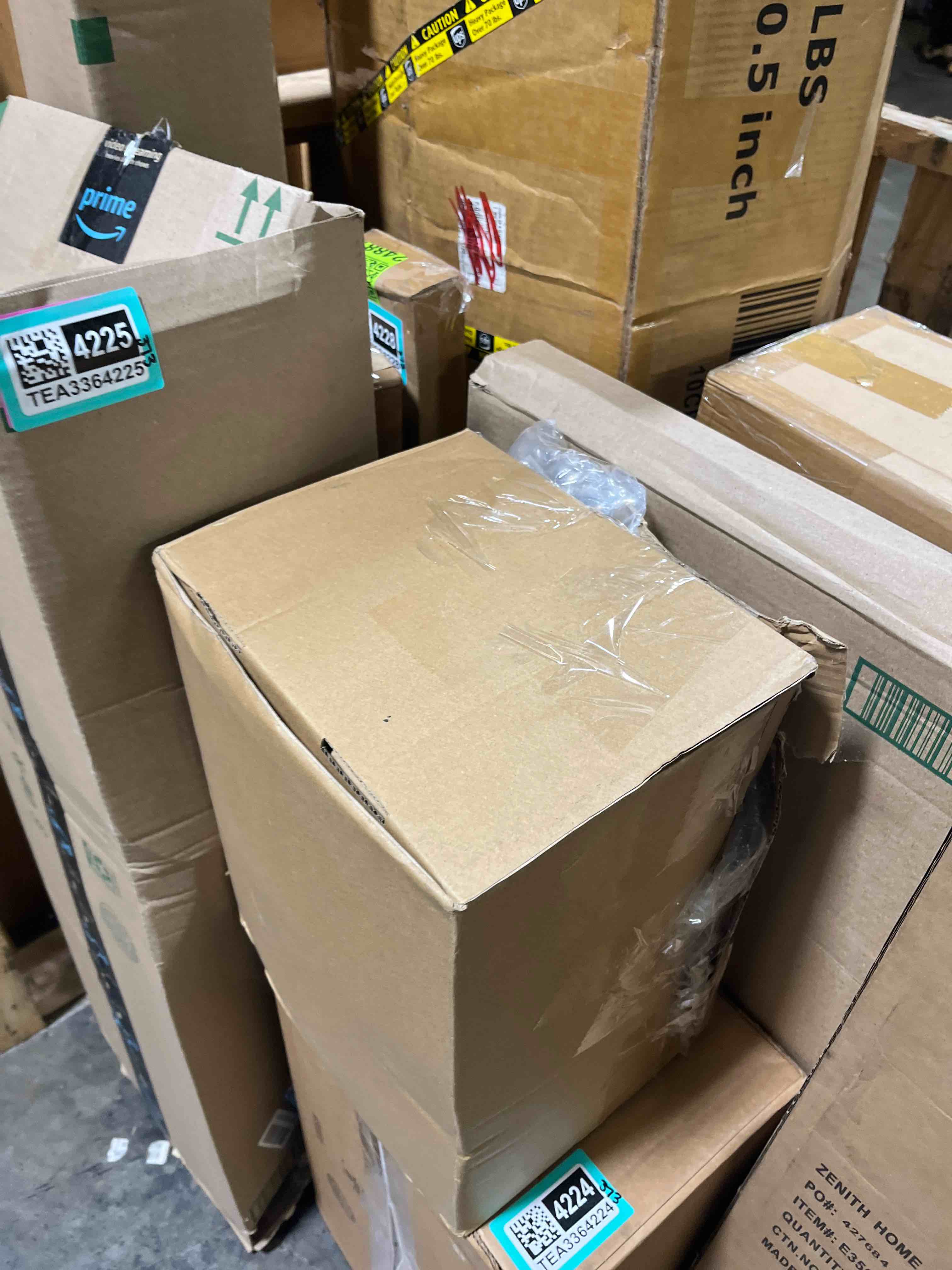 https://s3.amazonaws.com/lotting-images-prod/phillipi/TEA3364222_1756146102913.jpeg