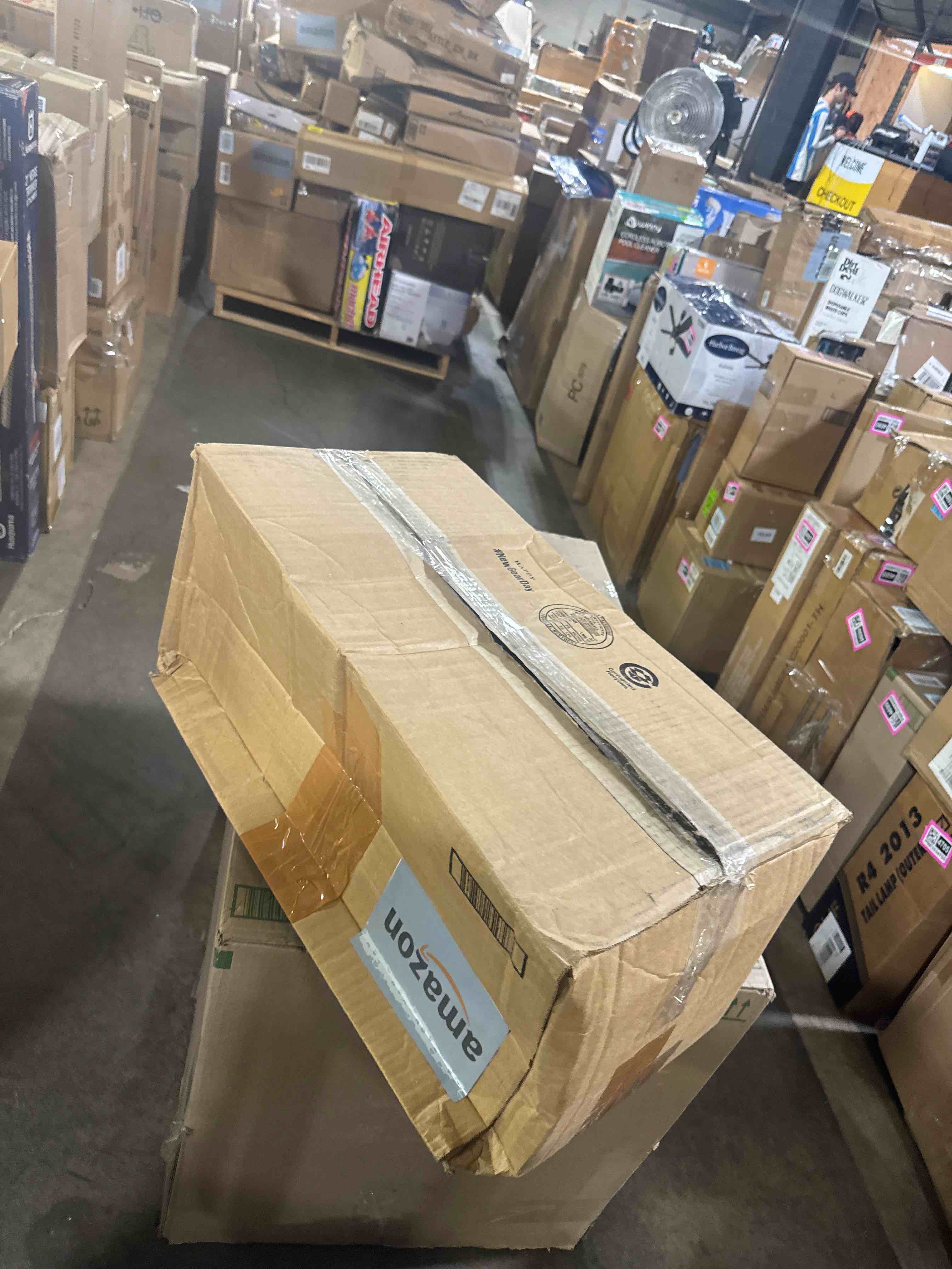https://s3.amazonaws.com/lotting-images-prod/phillipi/TEA3364350_1756320521393.jpeg