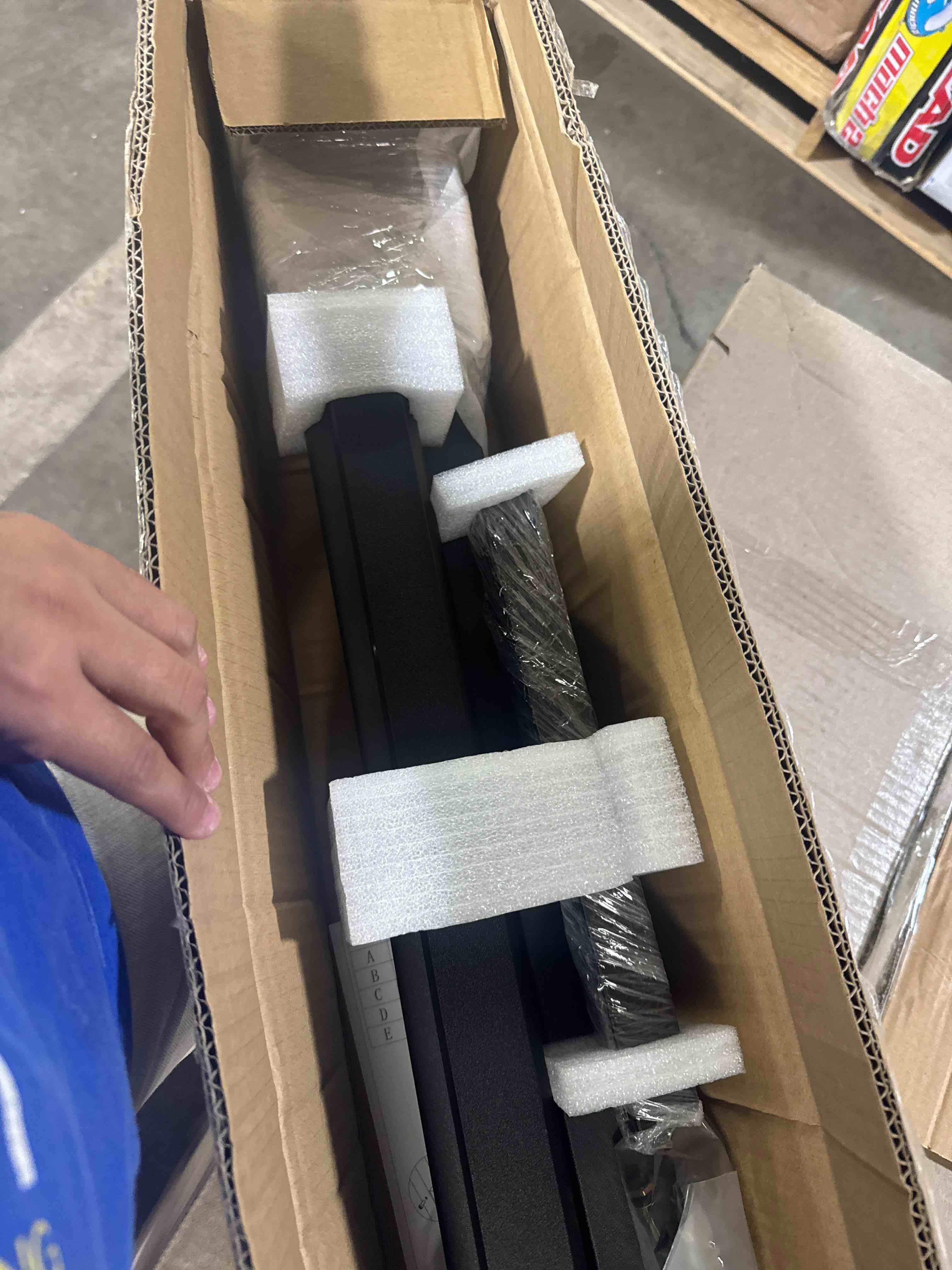 https://s3.amazonaws.com/lotting-images-prod/phillipi/TEA3364354_1756321288678.jpeg