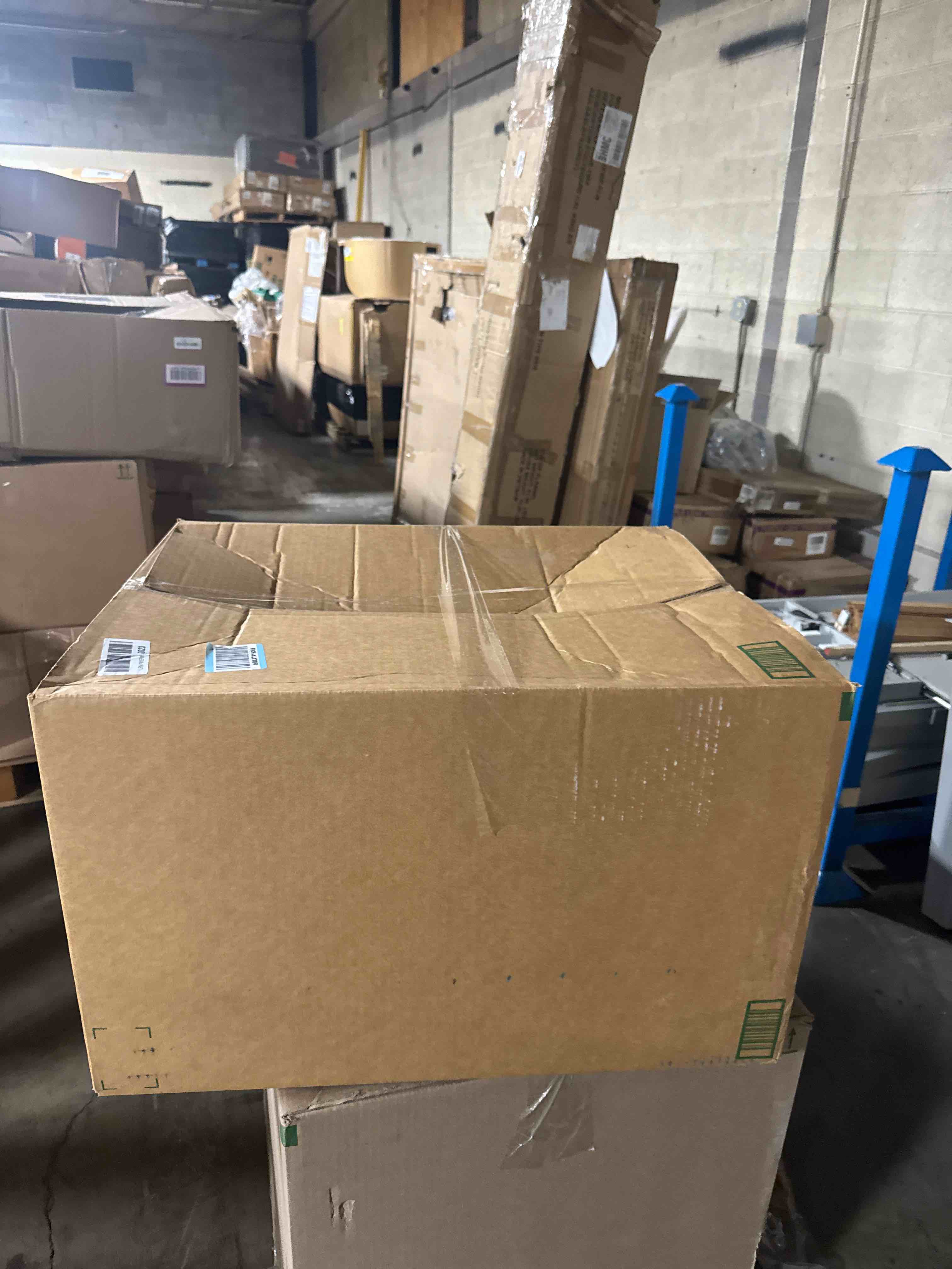 https://s3.amazonaws.com/lotting-images-prod/phillipi/TEA3364406_1756382771235.jpeg