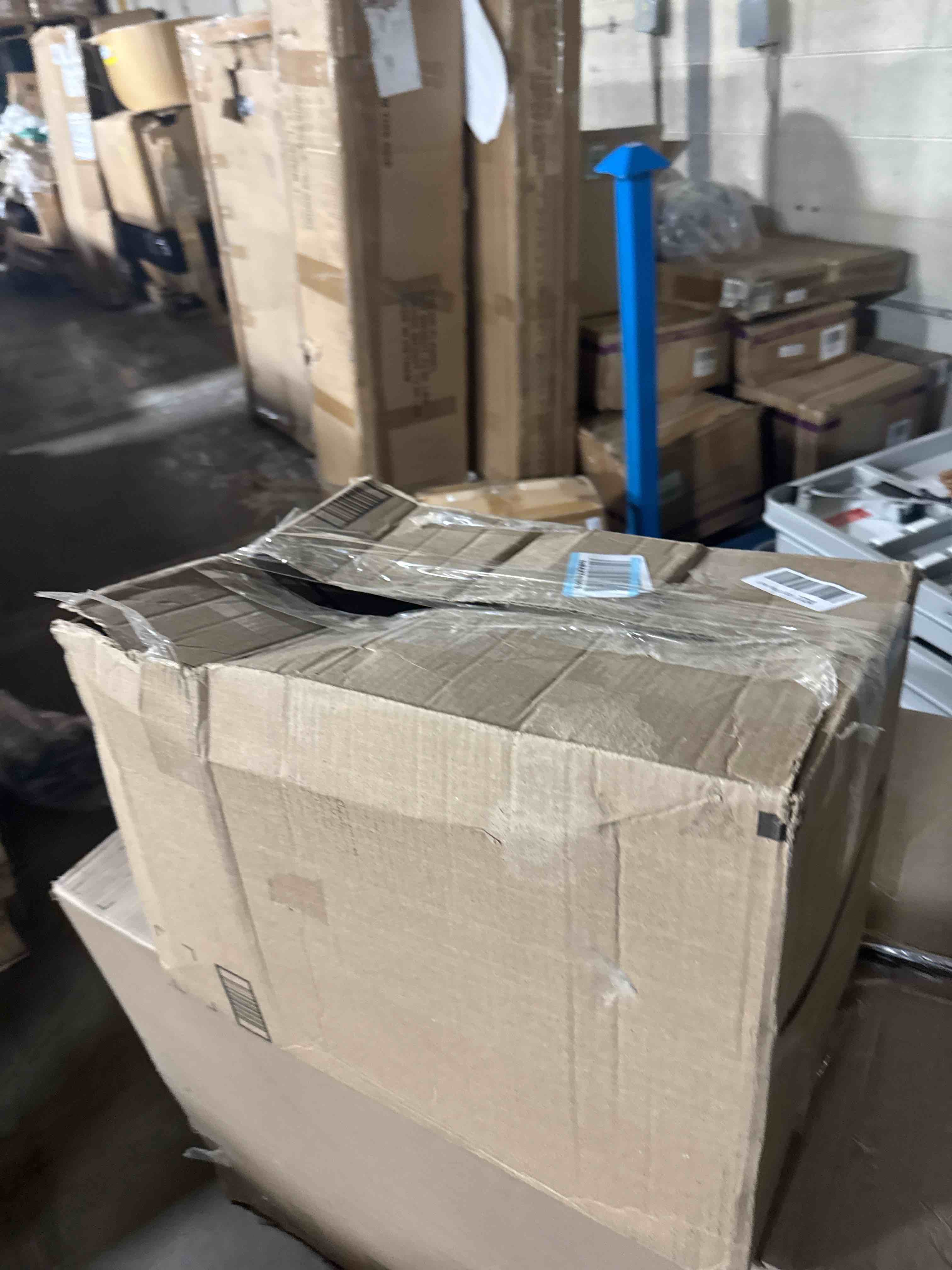 https://s3.amazonaws.com/lotting-images-prod/phillipi/TEA3364410_1756383283540.jpeg
