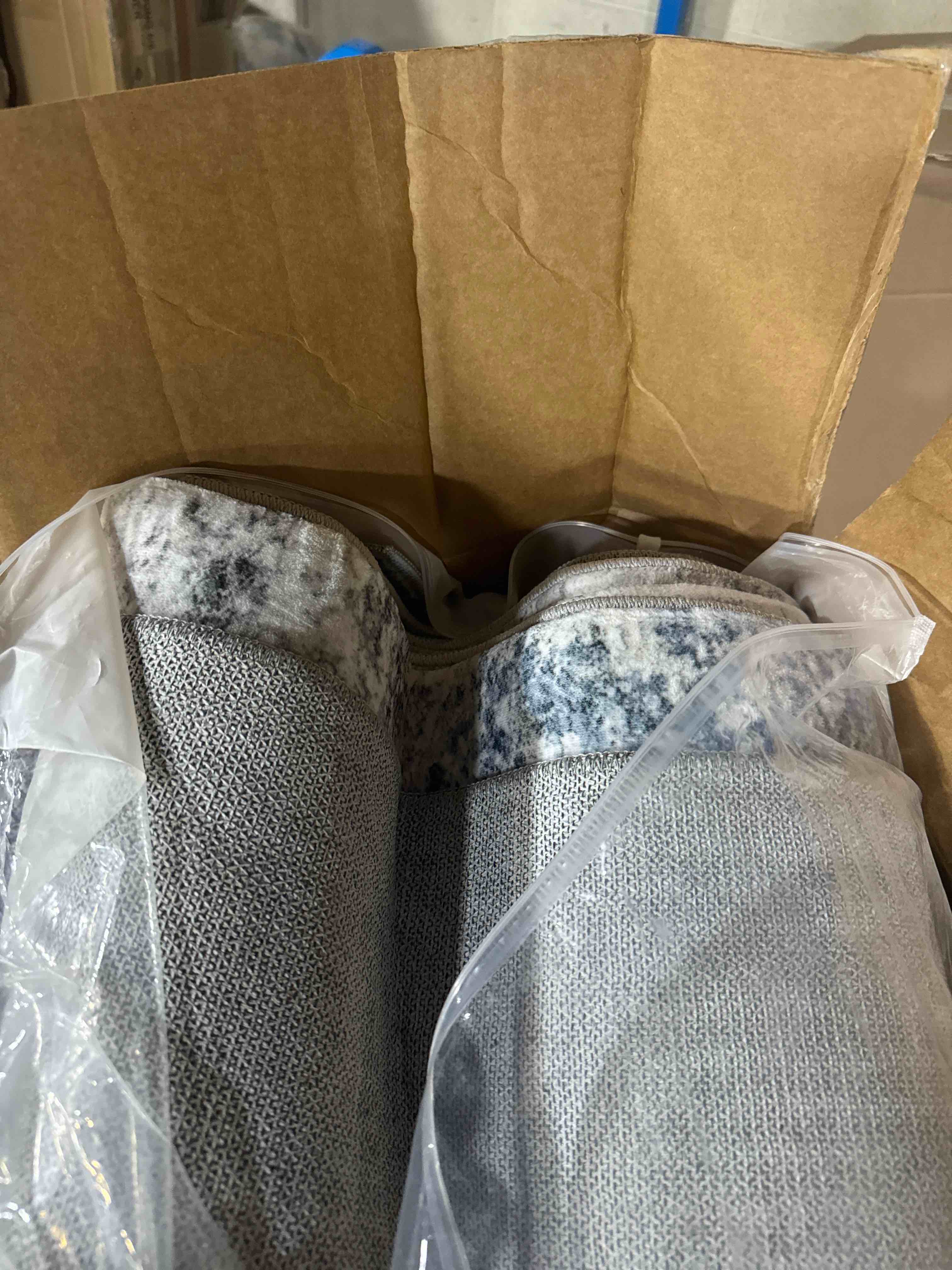 https://s3.amazonaws.com/lotting-images-prod/phillipi/TEA3364412_1756383773850.jpeg