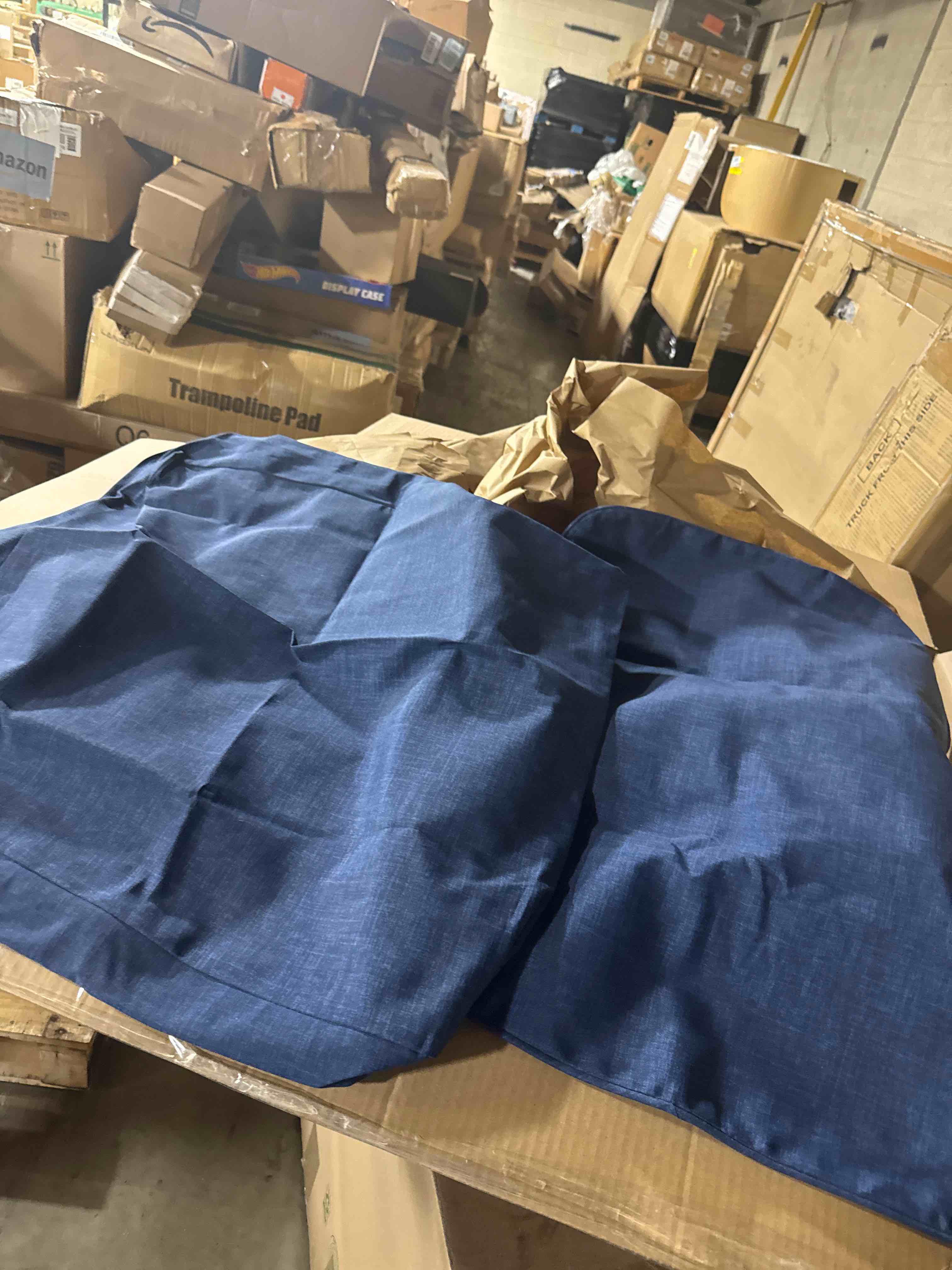 https://s3.amazonaws.com/lotting-images-prod/phillipi/TEA3364414_1756384048425.jpeg
