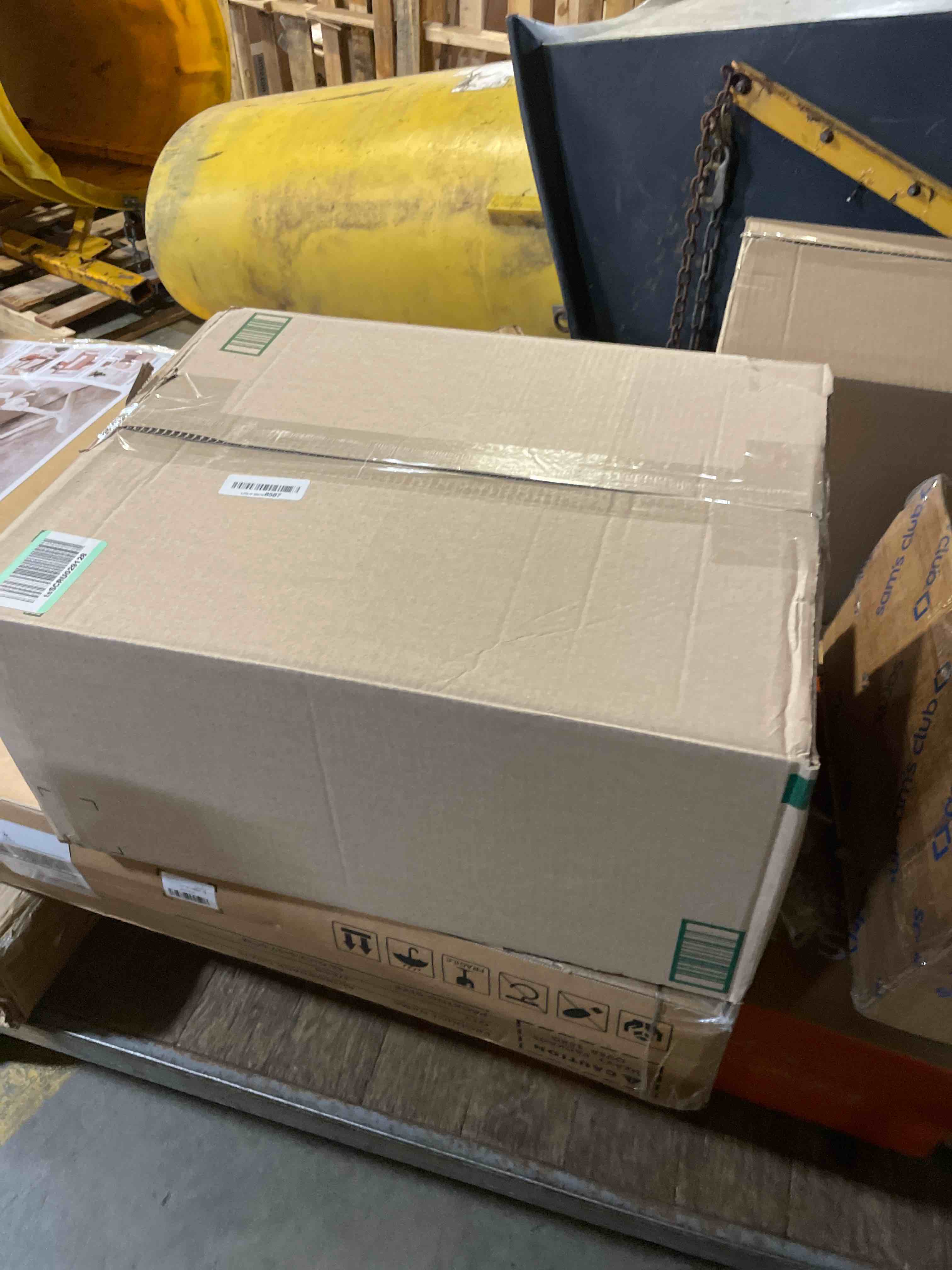 https://s3.amazonaws.com/lotting-images-prod/phillipi/TEA3364592_1756569162948.jpeg