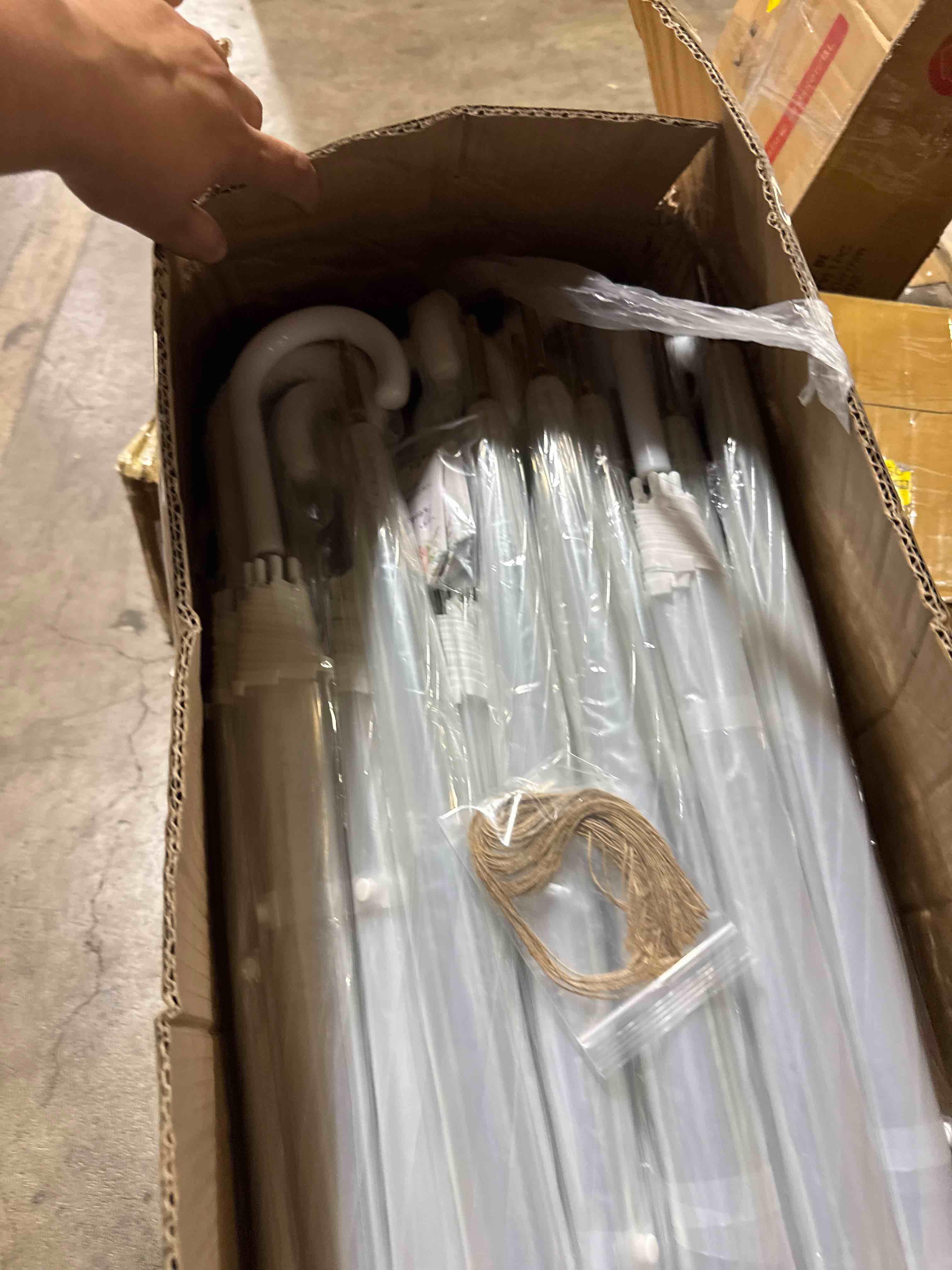https://s3.amazonaws.com/lotting-images-prod/phillipi/TEA3364709_1756819054819.jpeg