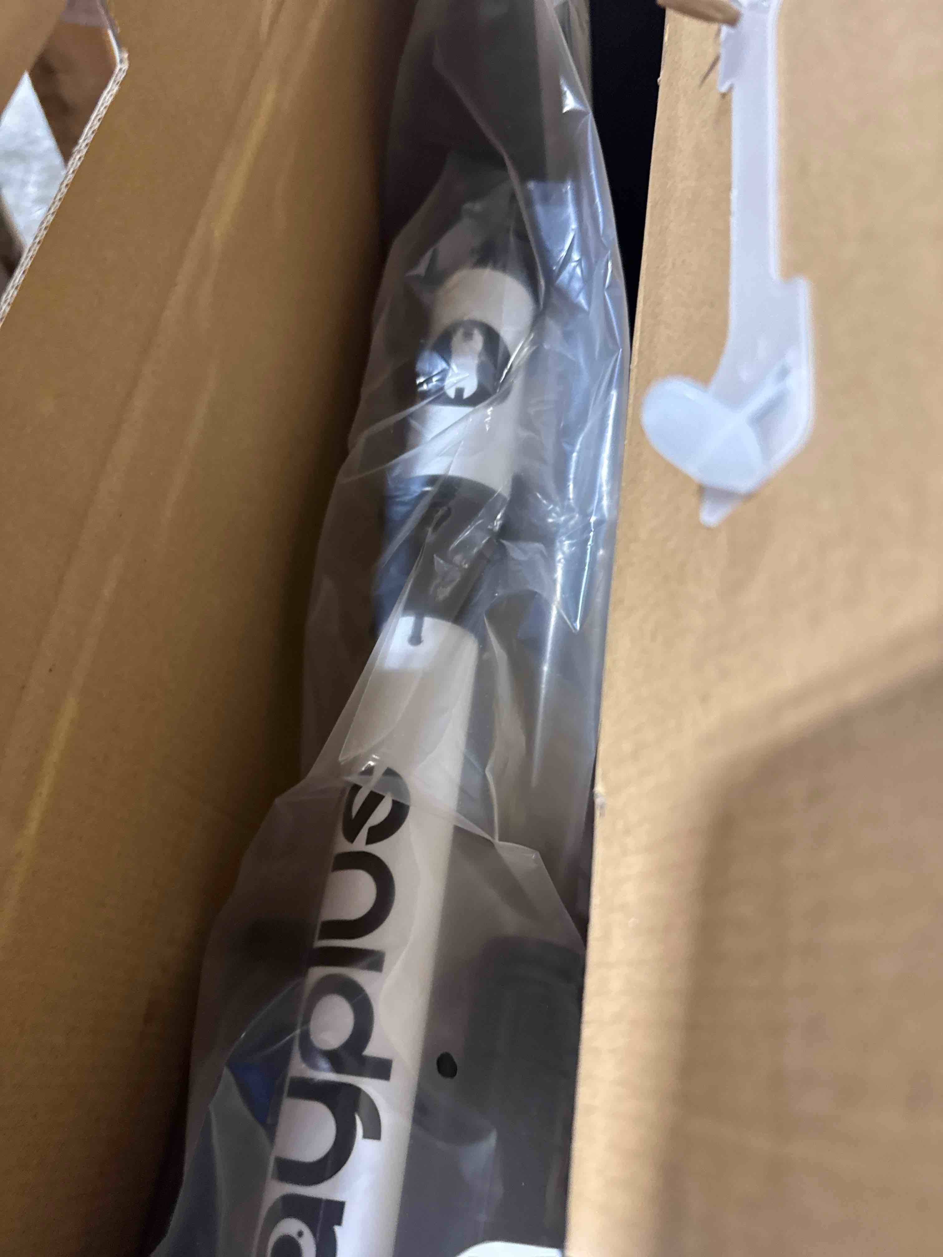 https://s3.amazonaws.com/lotting-images-prod/phillipi/TEA3364719_1756820281713.jpeg