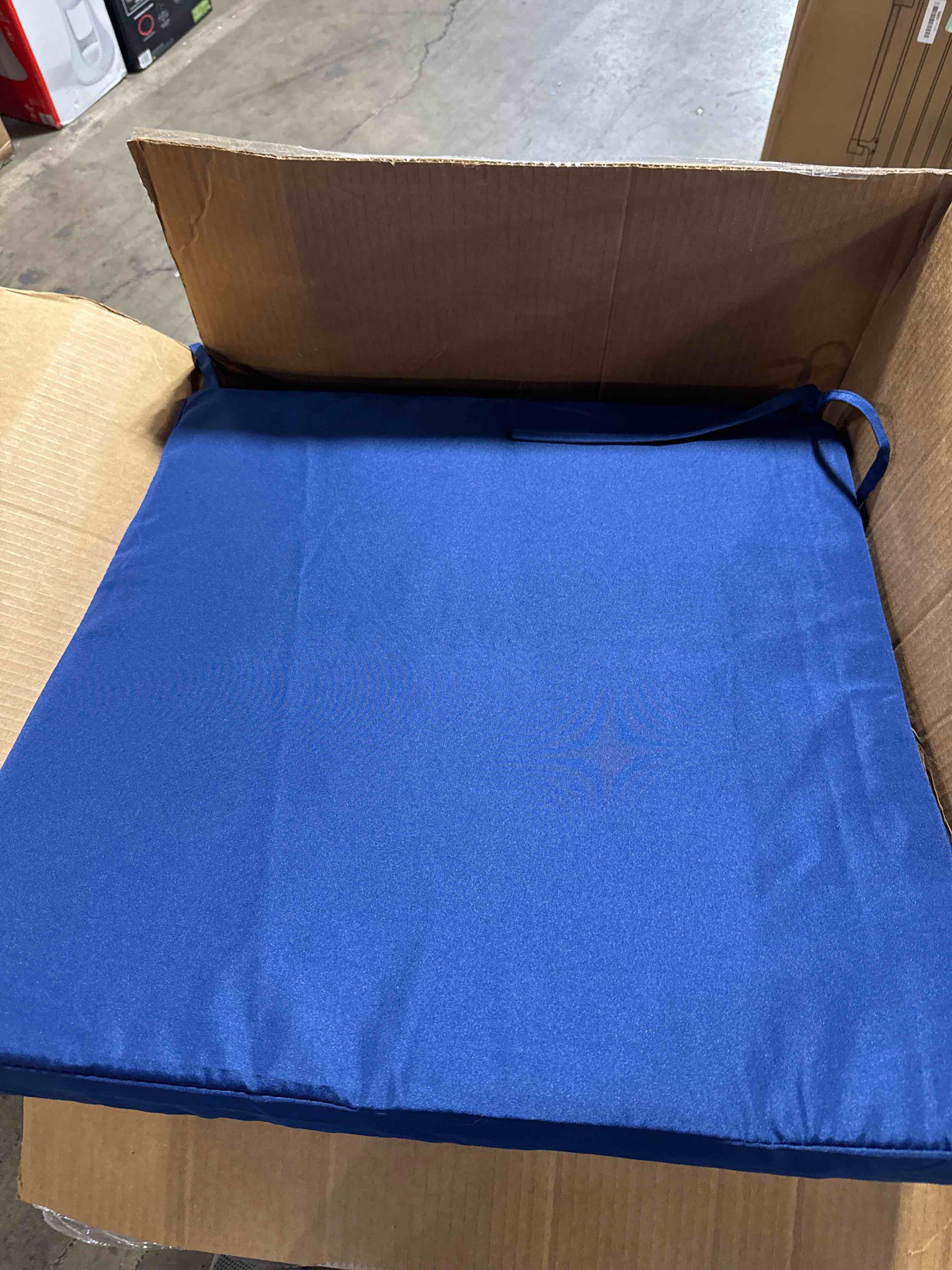 https://s3.amazonaws.com/lotting-images-prod/phillipi/TEA3364722_1756821022966.jpeg