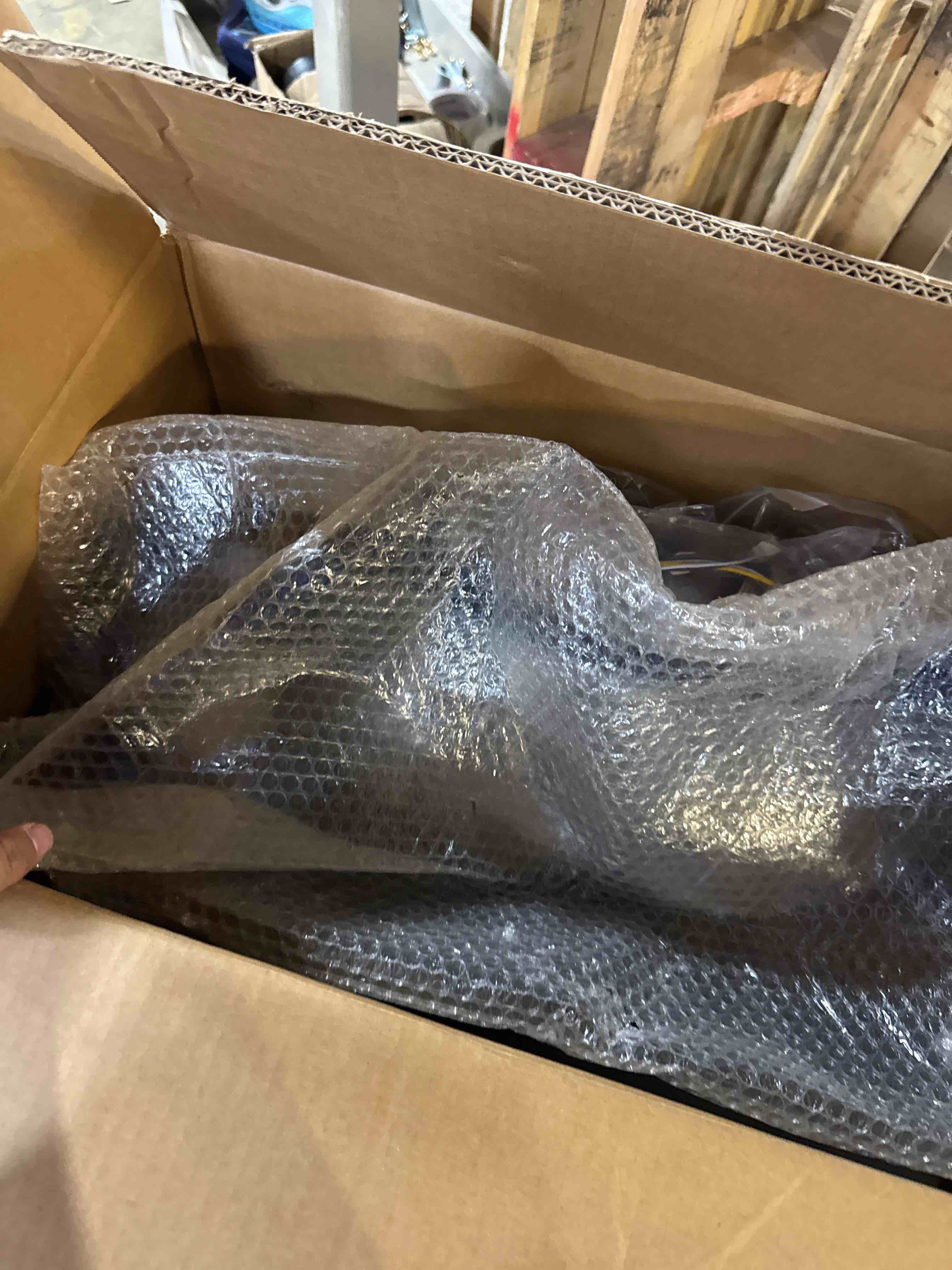 https://s3.amazonaws.com/lotting-images-prod/phillipi/TEA3364753_1756825762693.jpeg