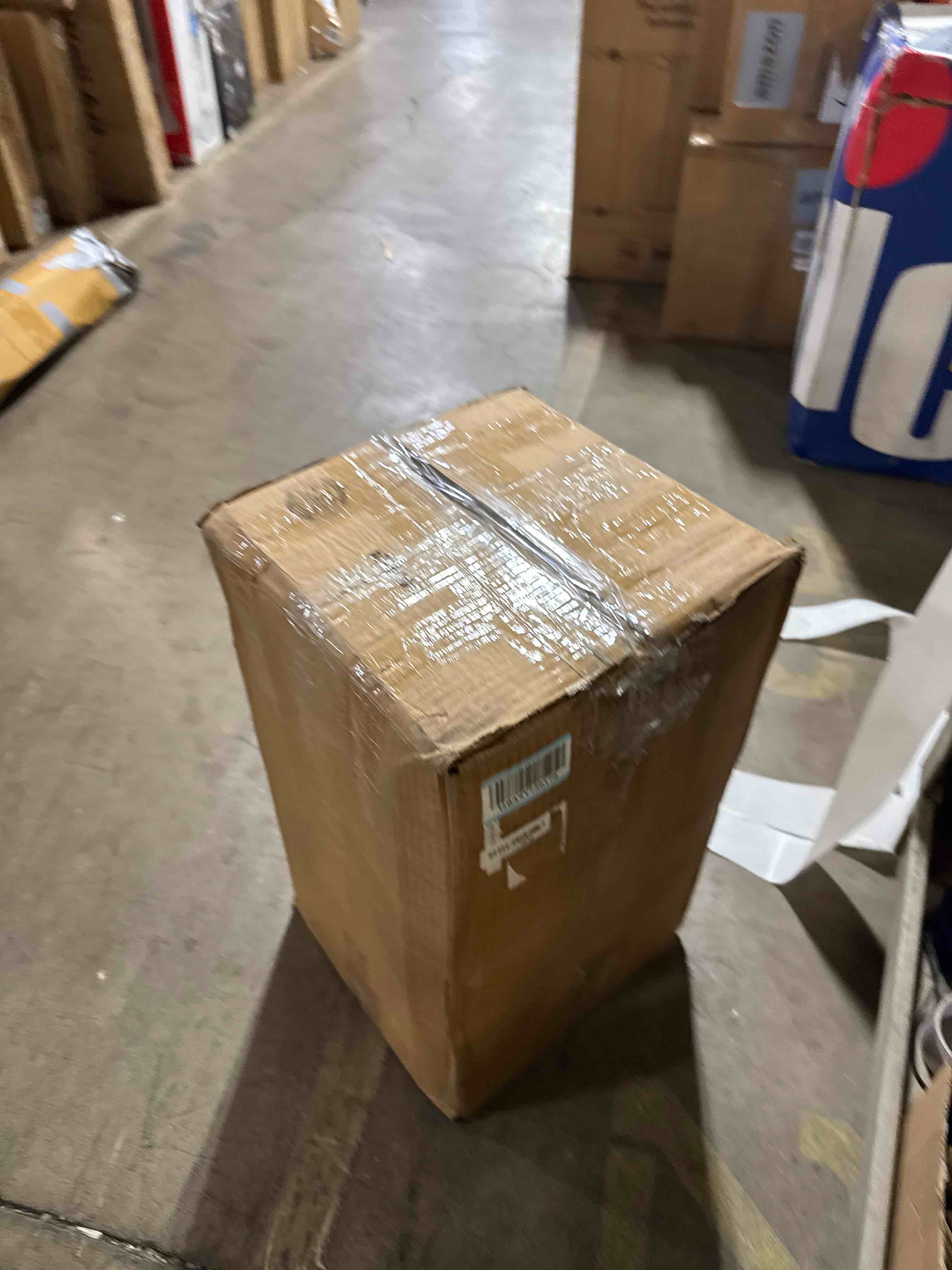 https://s3.amazonaws.com/lotting-images-prod/phillipi/TEA3364755_1756826127392.jpeg