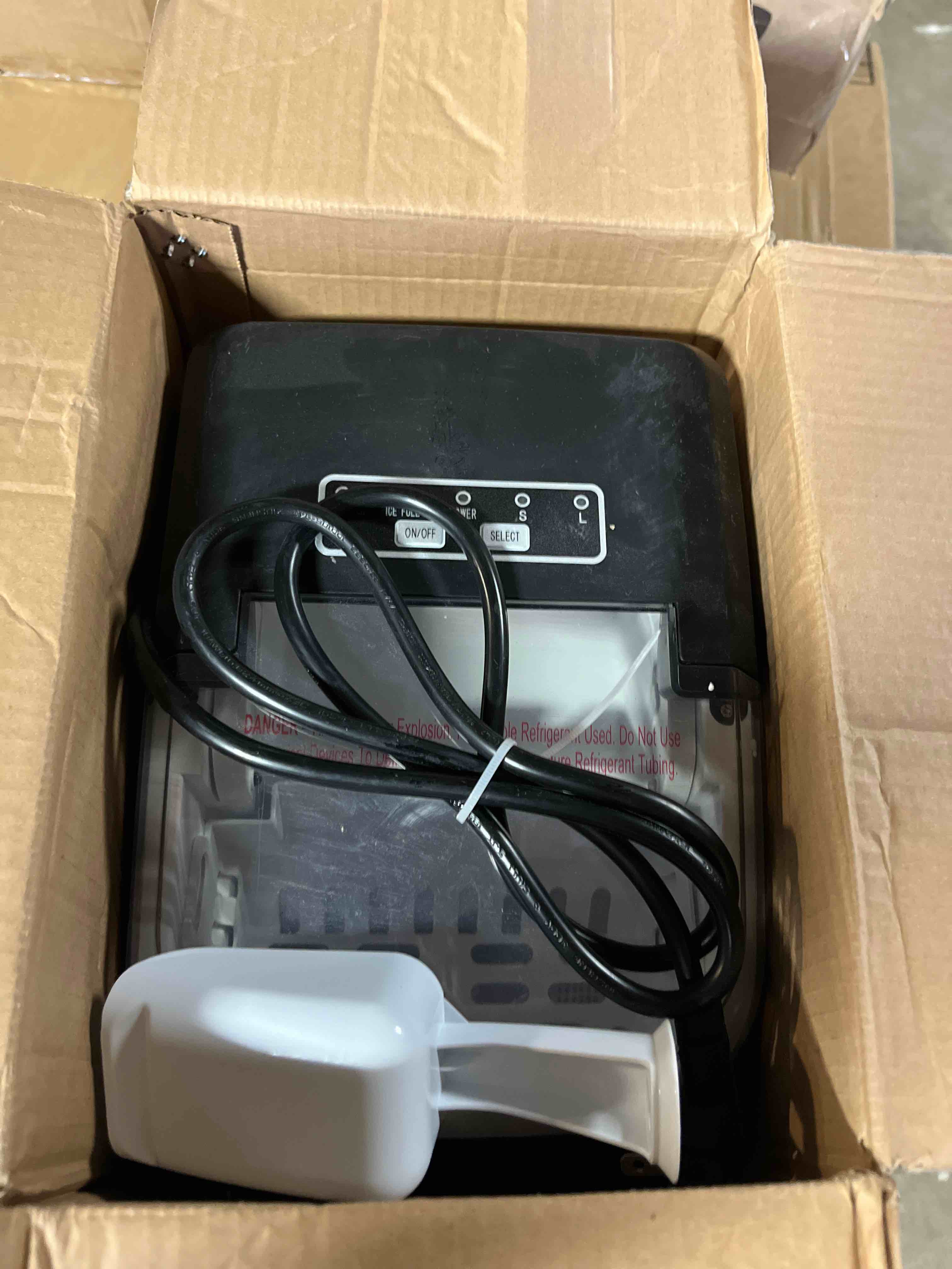 https://s3.amazonaws.com/lotting-images-prod/phillipi/TEA3364815_1756840739504.jpeg