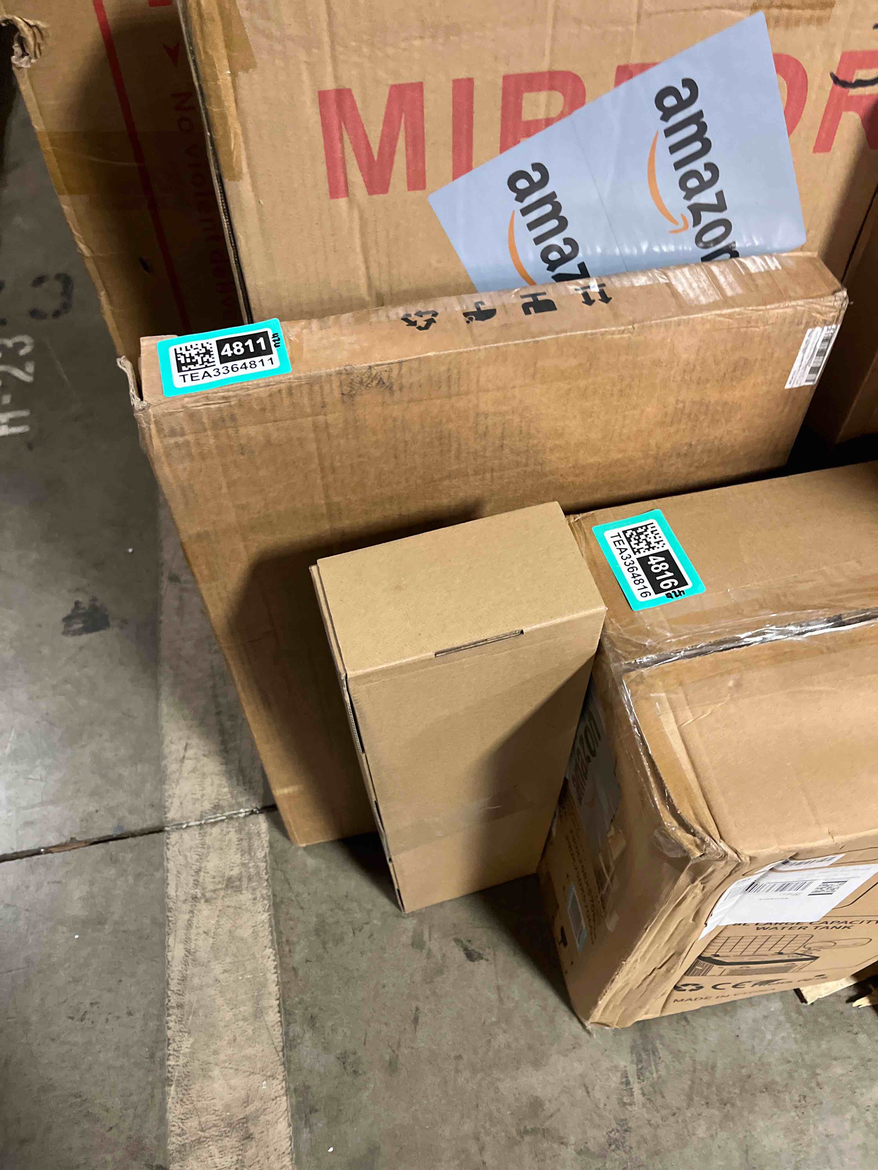 https://s3.amazonaws.com/lotting-images-prod/phillipi/TEA3364817_1756840997746.jpeg