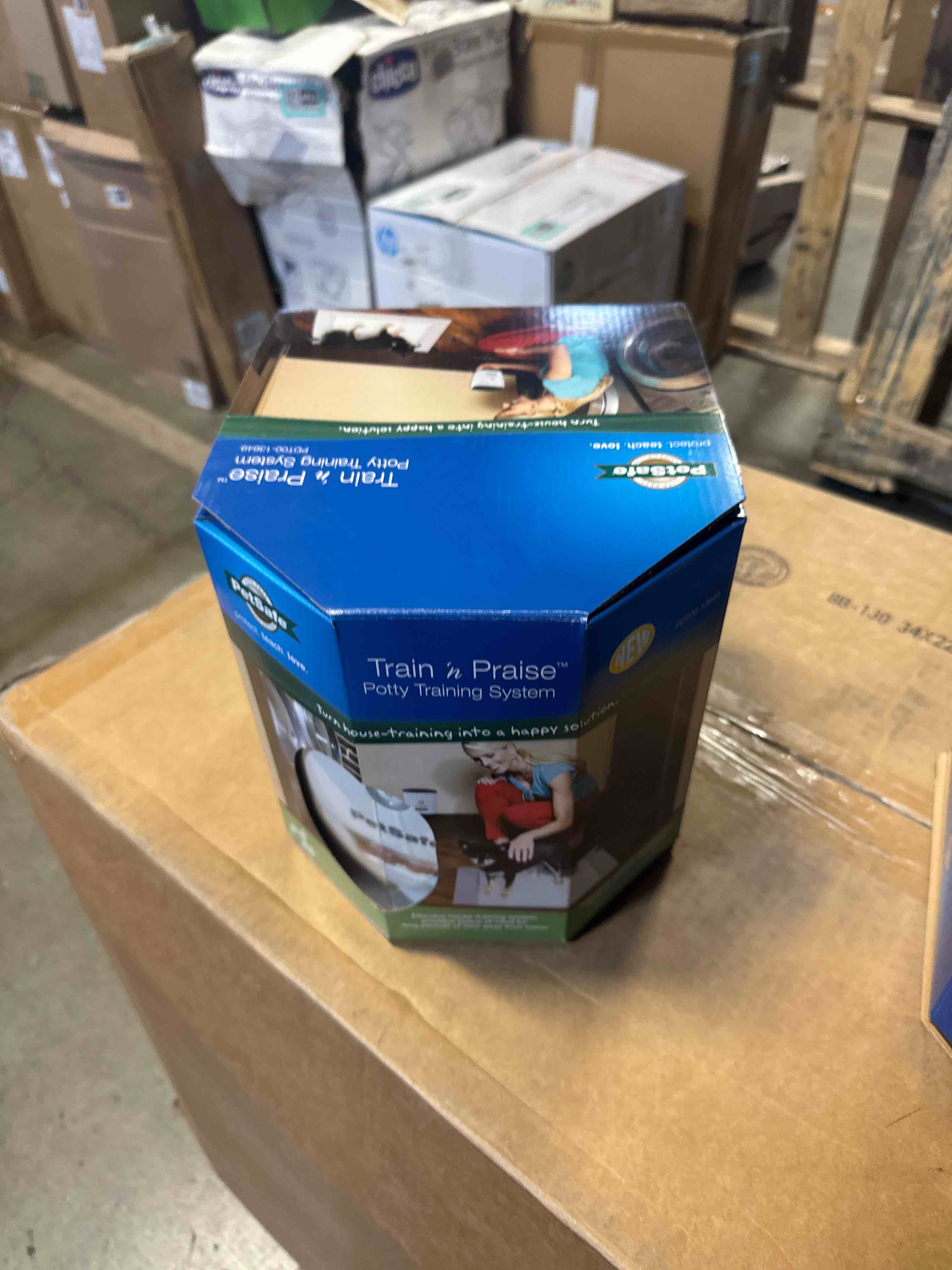 https://s3.amazonaws.com/lotting-images-prod/phillipi/TEA3364832_1756915818396.jpeg