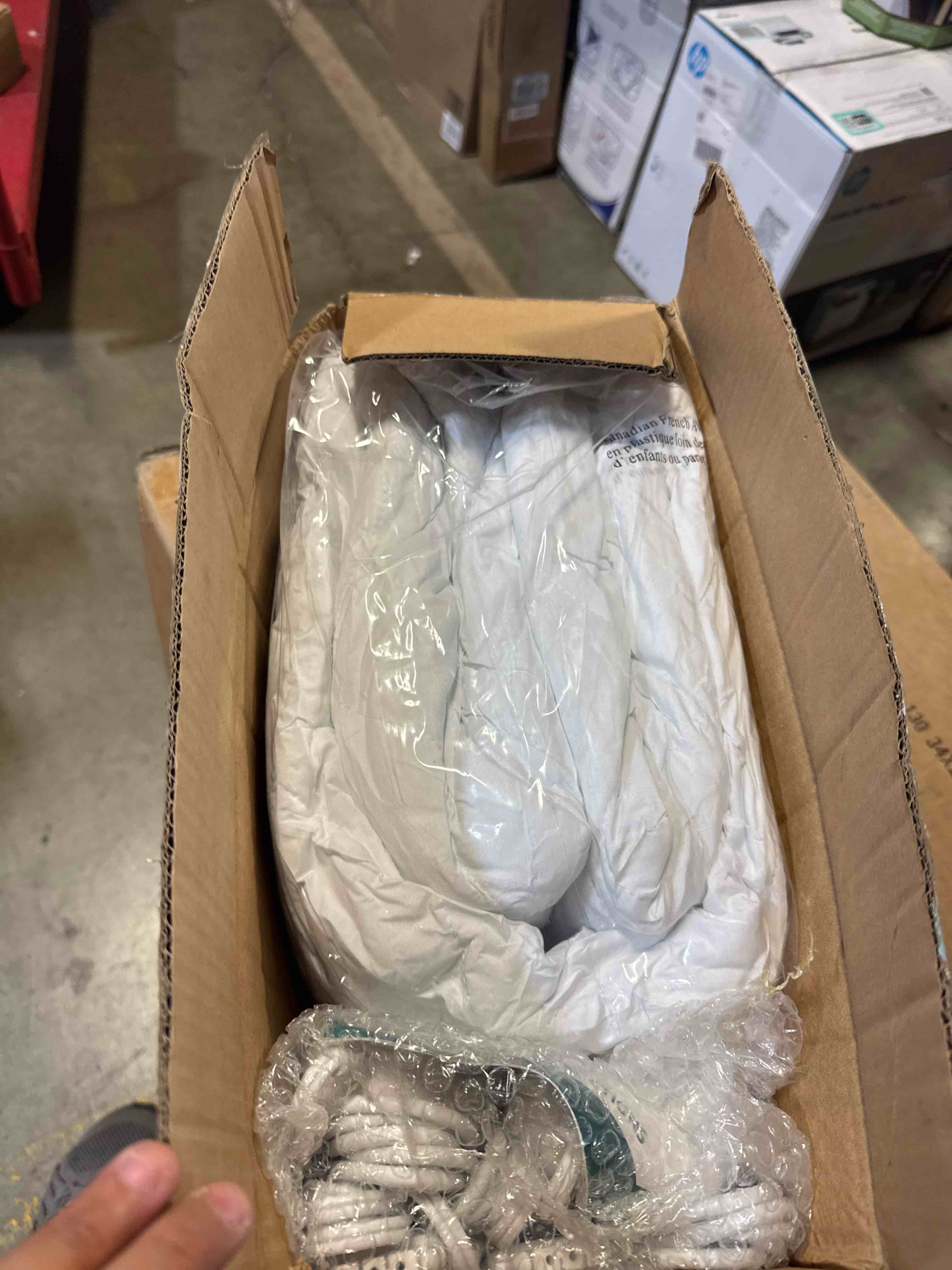 https://s3.amazonaws.com/lotting-images-prod/phillipi/TEA3364834_1756916083760.jpeg