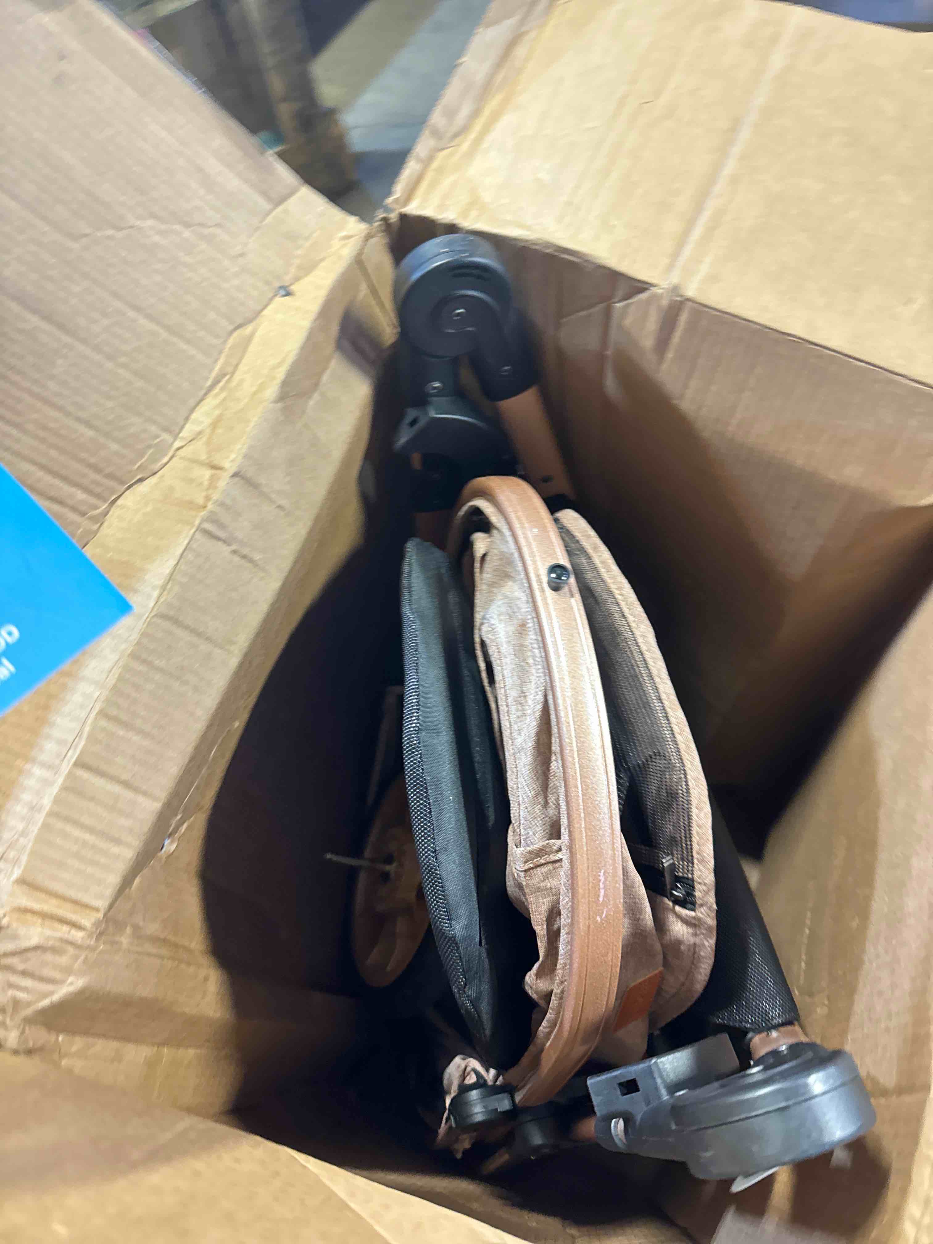 https://s3.amazonaws.com/lotting-images-prod/phillipi/TEA3364840_1756916624209.jpeg