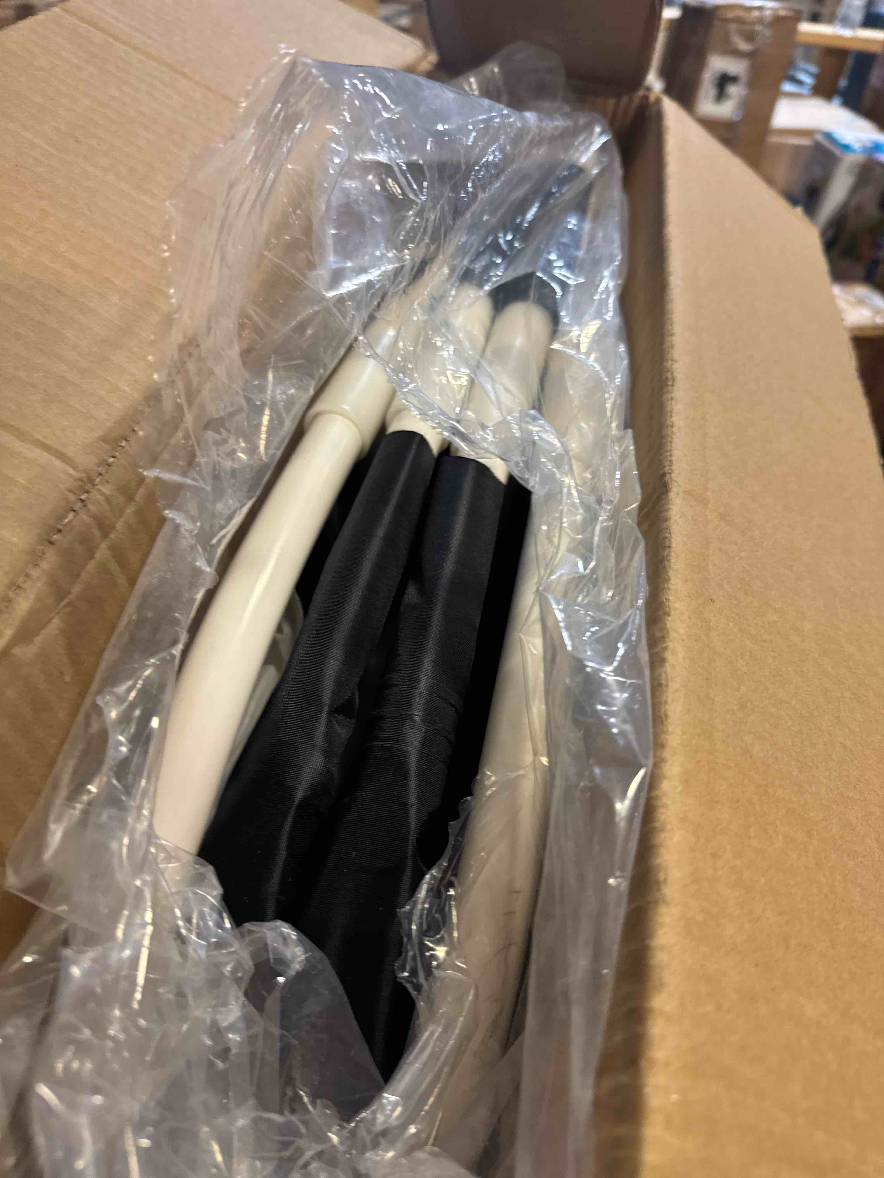 https://s3.amazonaws.com/lotting-images-prod/phillipi/TEA3364845_1756918073722.jpeg