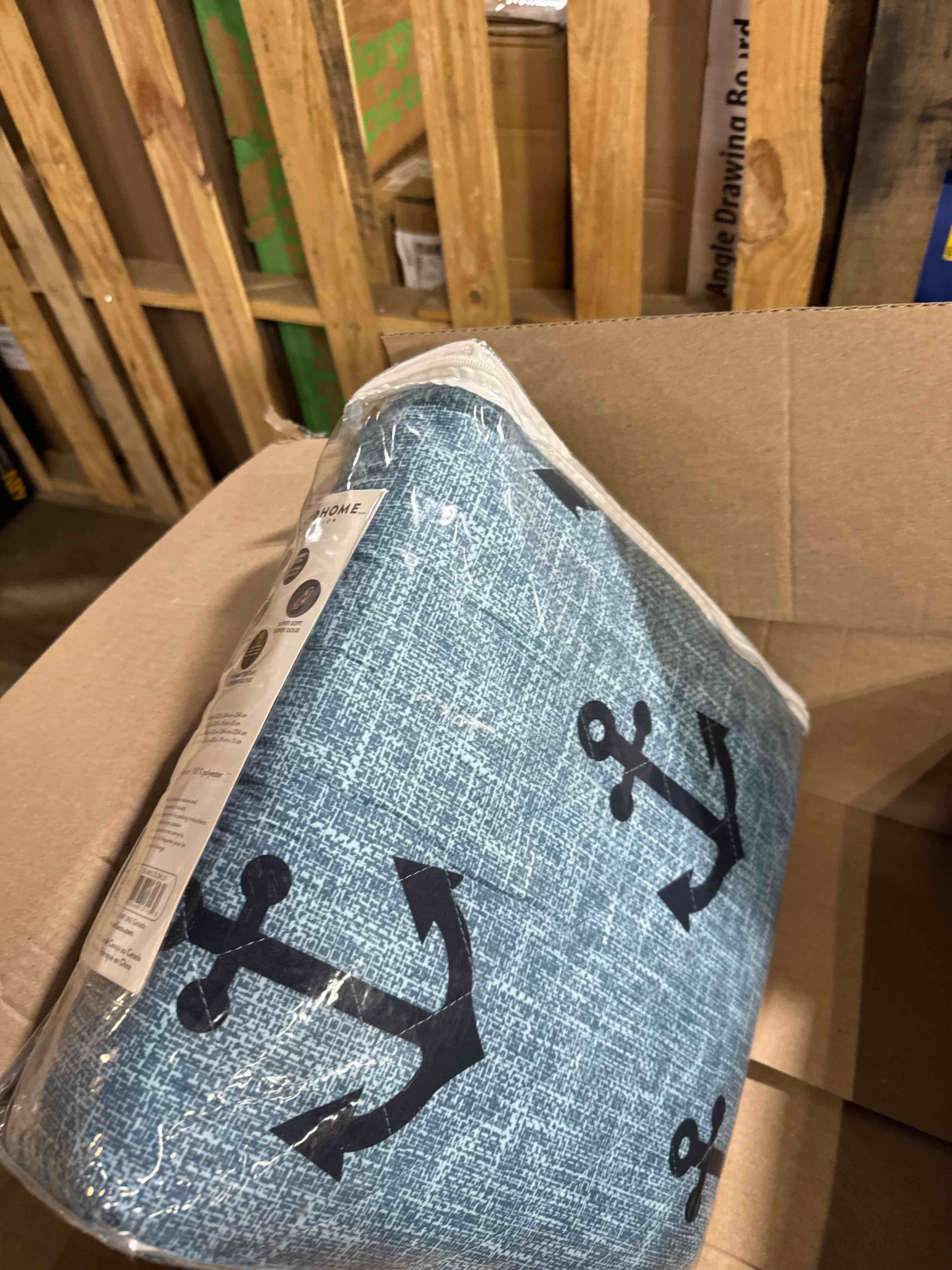 https://s3.amazonaws.com/lotting-images-prod/phillipi/TEA3364891_1757004895104.jpeg