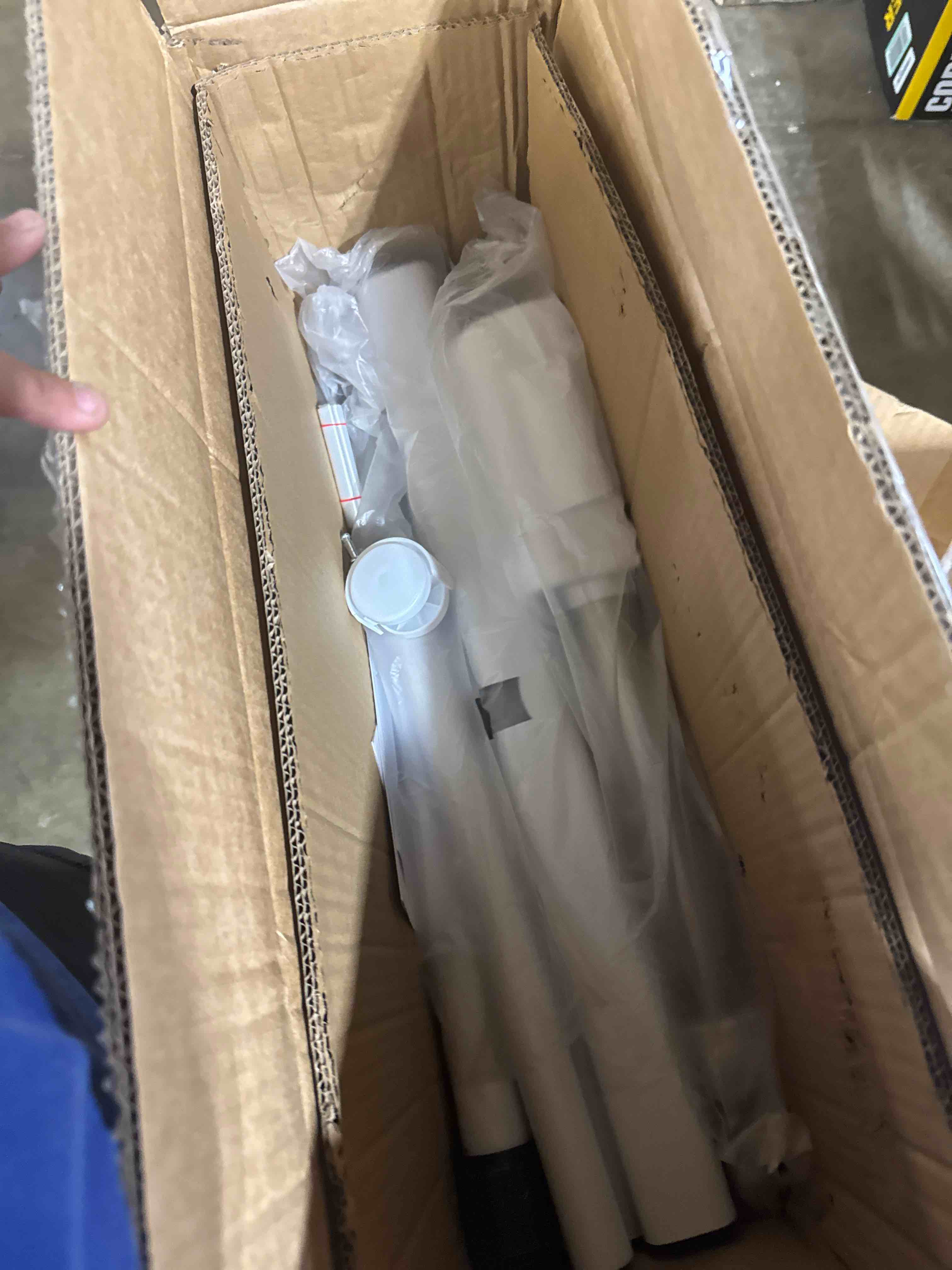 https://s3.amazonaws.com/lotting-images-prod/phillipi/TEA3364901_1757006487463.jpeg