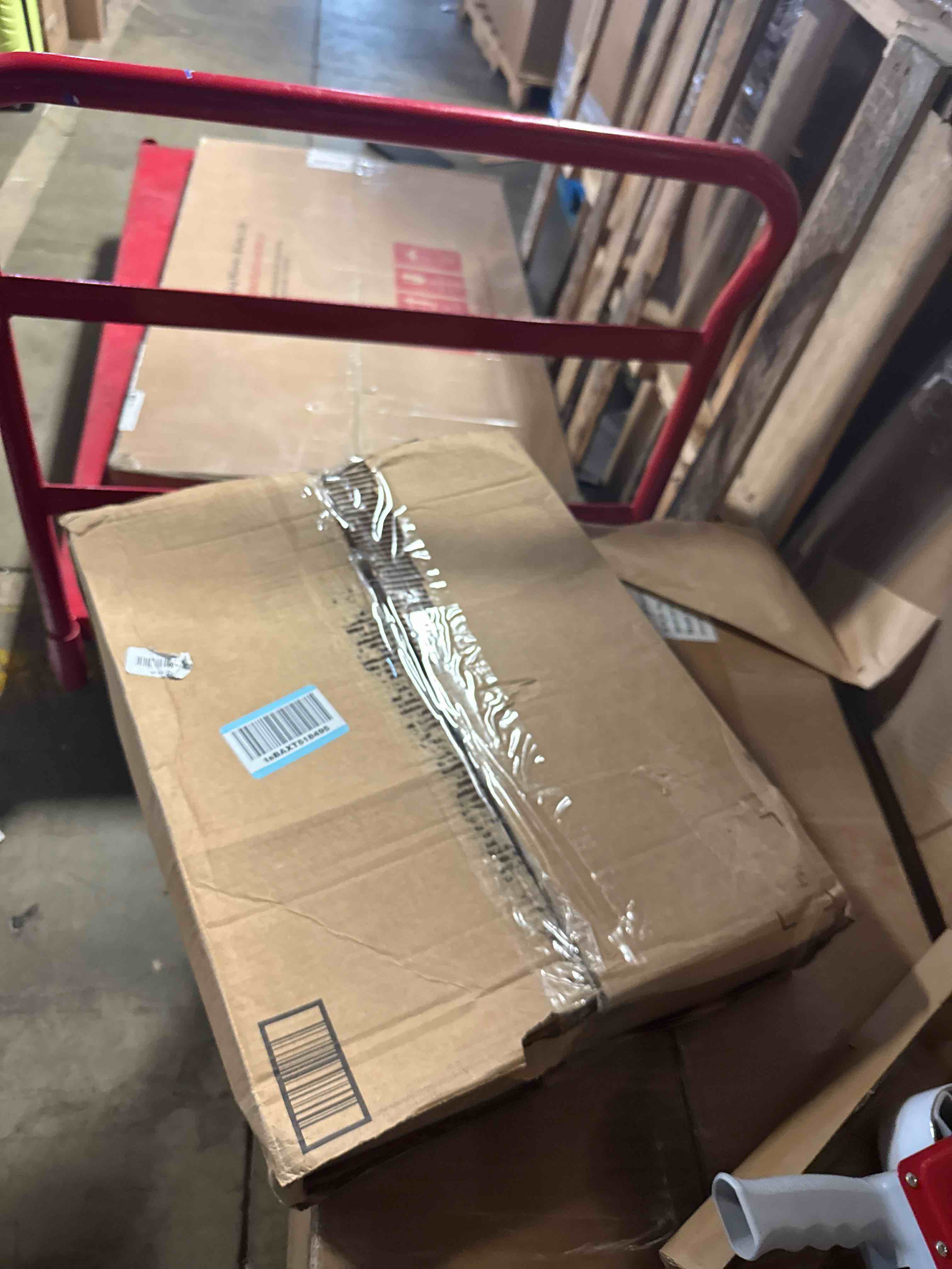 https://s3.amazonaws.com/lotting-images-prod/phillipi/TEA3365005_1757184100686.jpeg