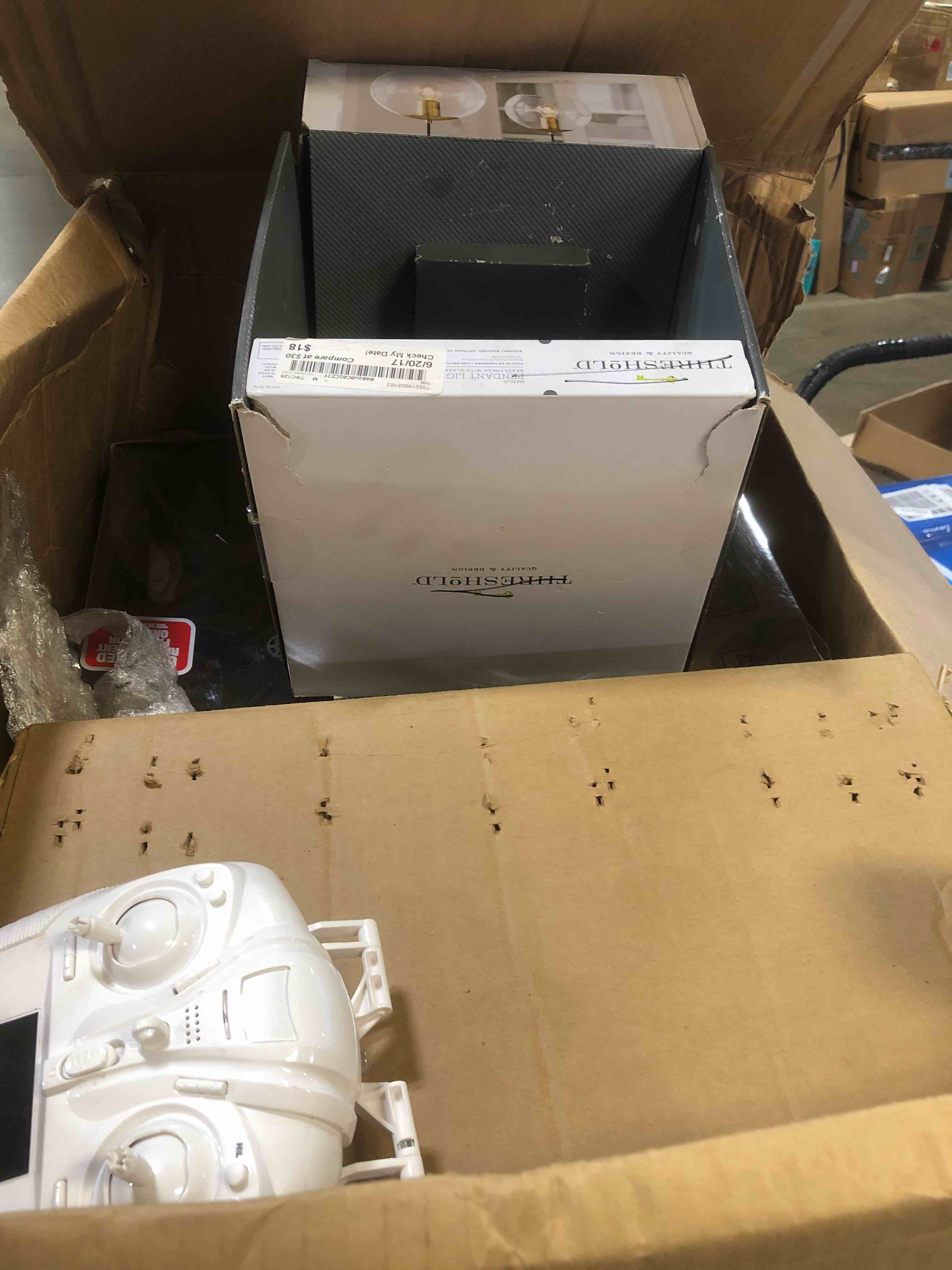 https://s3.amazonaws.com/lotting-images-prod/phillipi/TEA3365067_1757441934448.jpeg