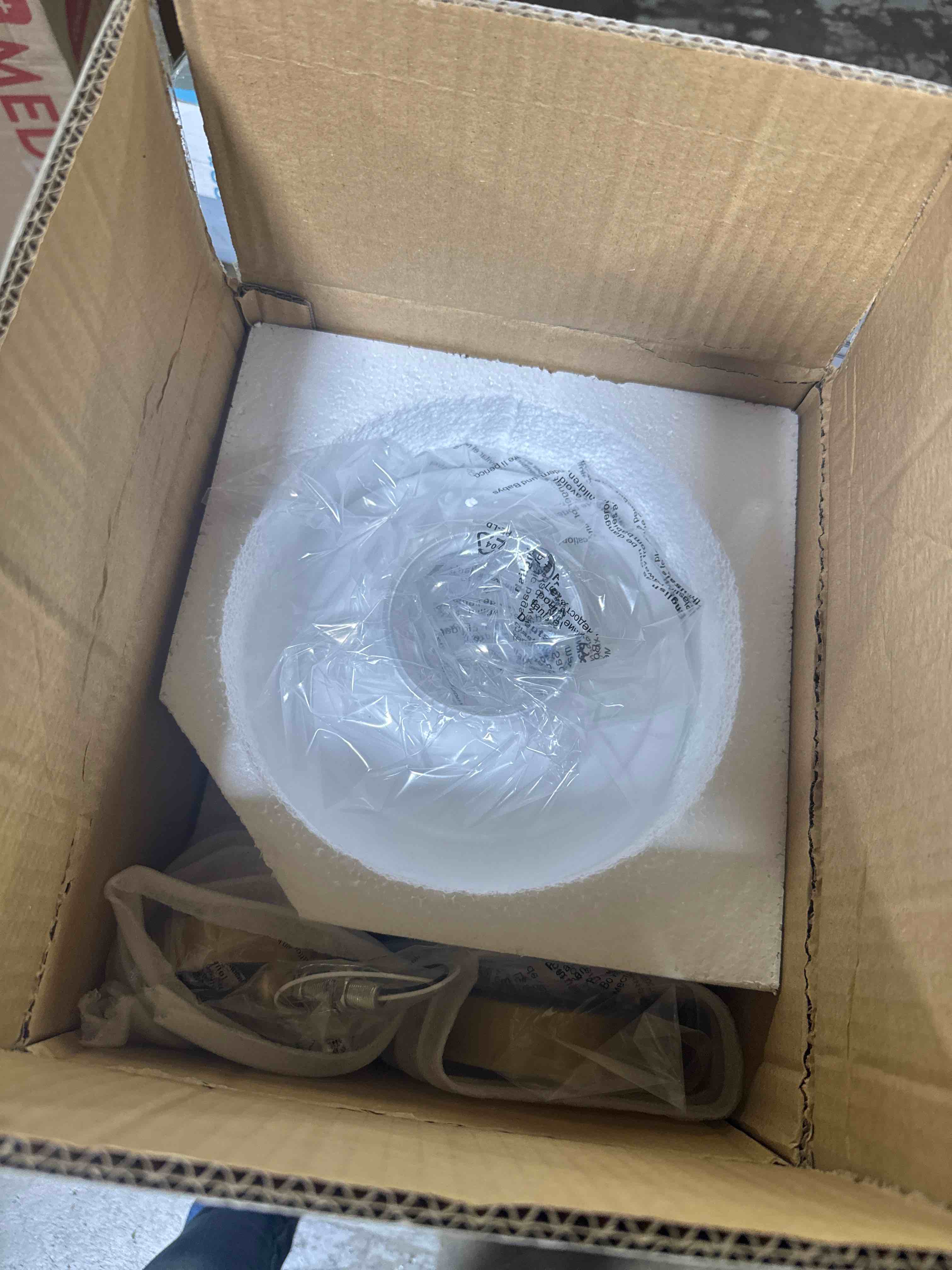https://s3.amazonaws.com/lotting-images-prod/phillipi/TEA3365072_1757529472418.jpeg