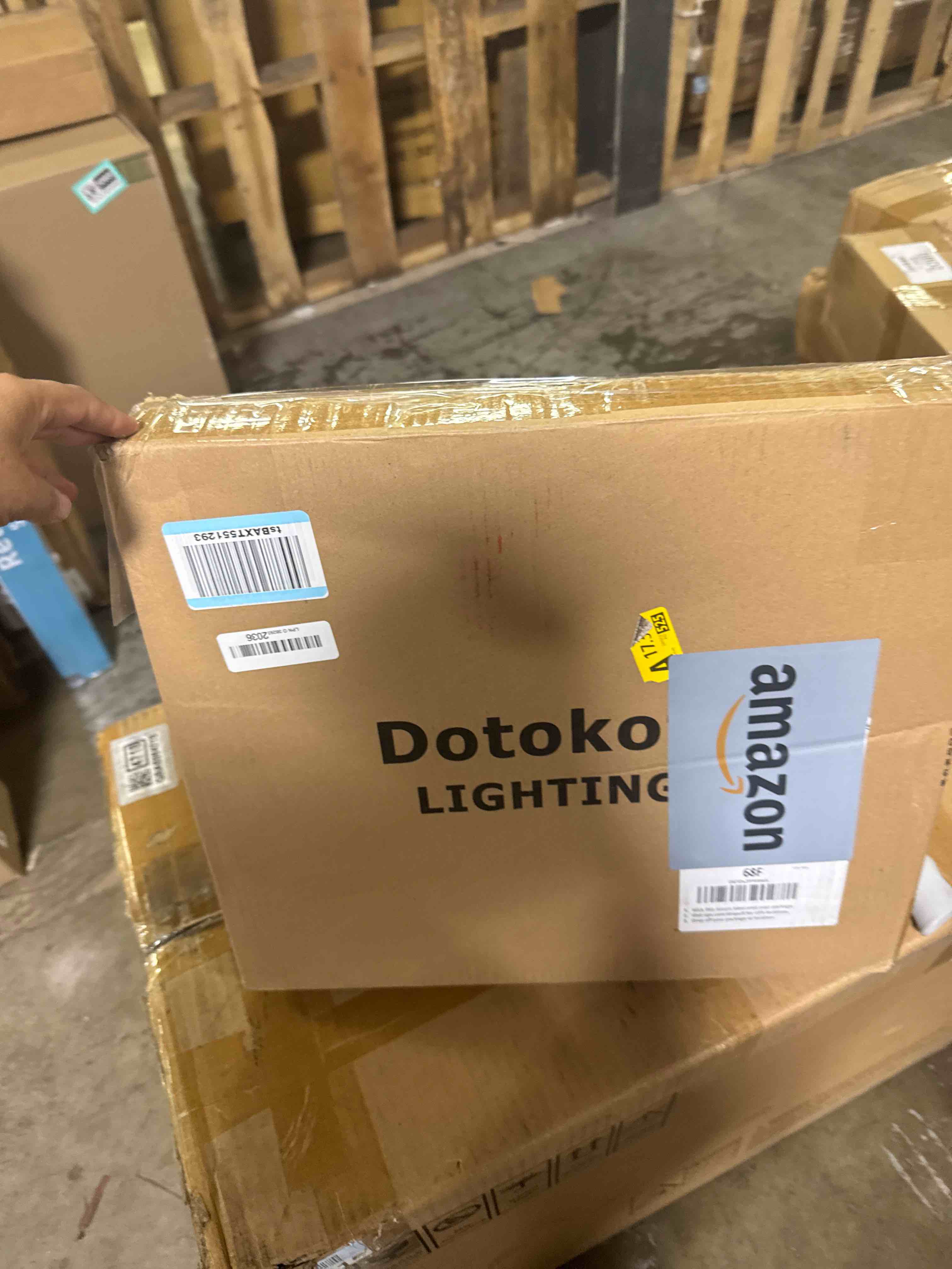 https://s3.amazonaws.com/lotting-images-prod/phillipi/TEA3365076_1757529868855.jpeg