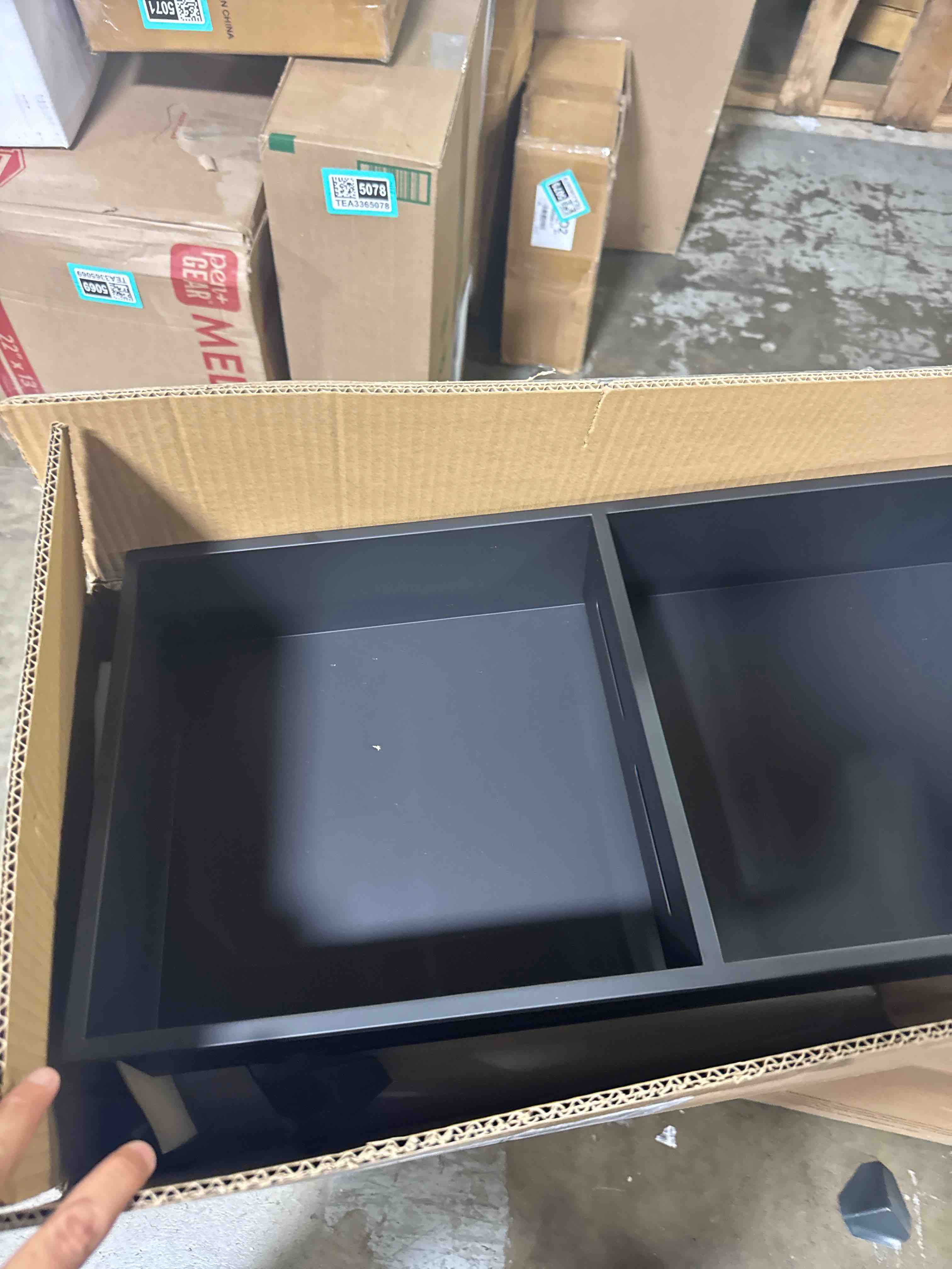 https://s3.amazonaws.com/lotting-images-prod/phillipi/TEA3365080_1757530623306.jpeg