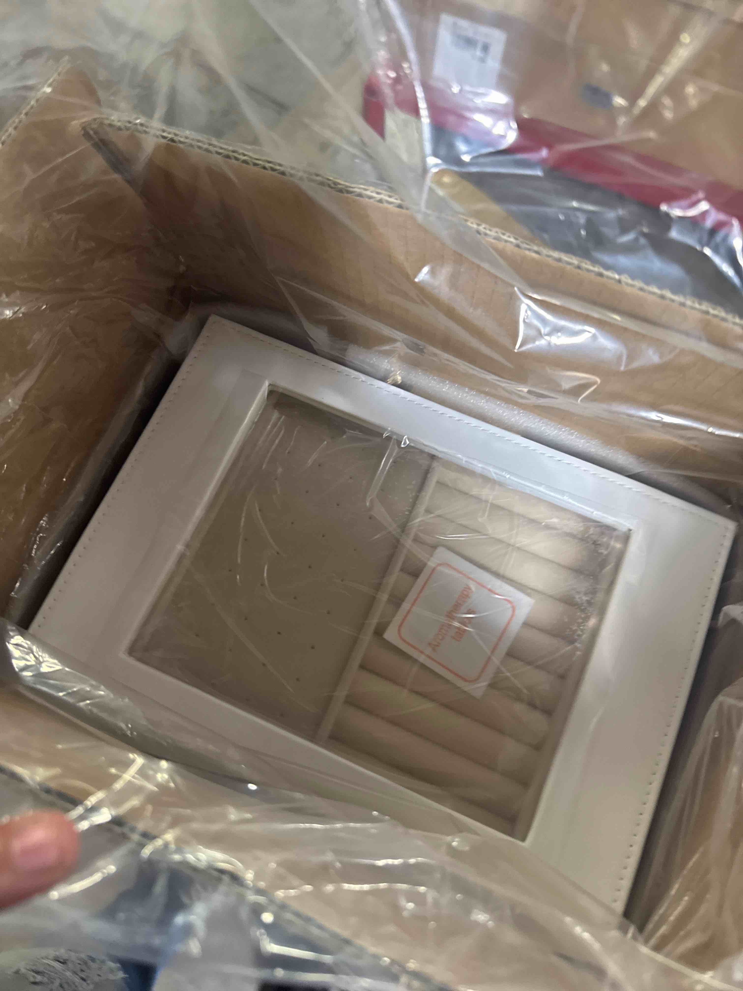 https://s3.amazonaws.com/lotting-images-prod/phillipi/TEA3365088_1757532736345.jpeg