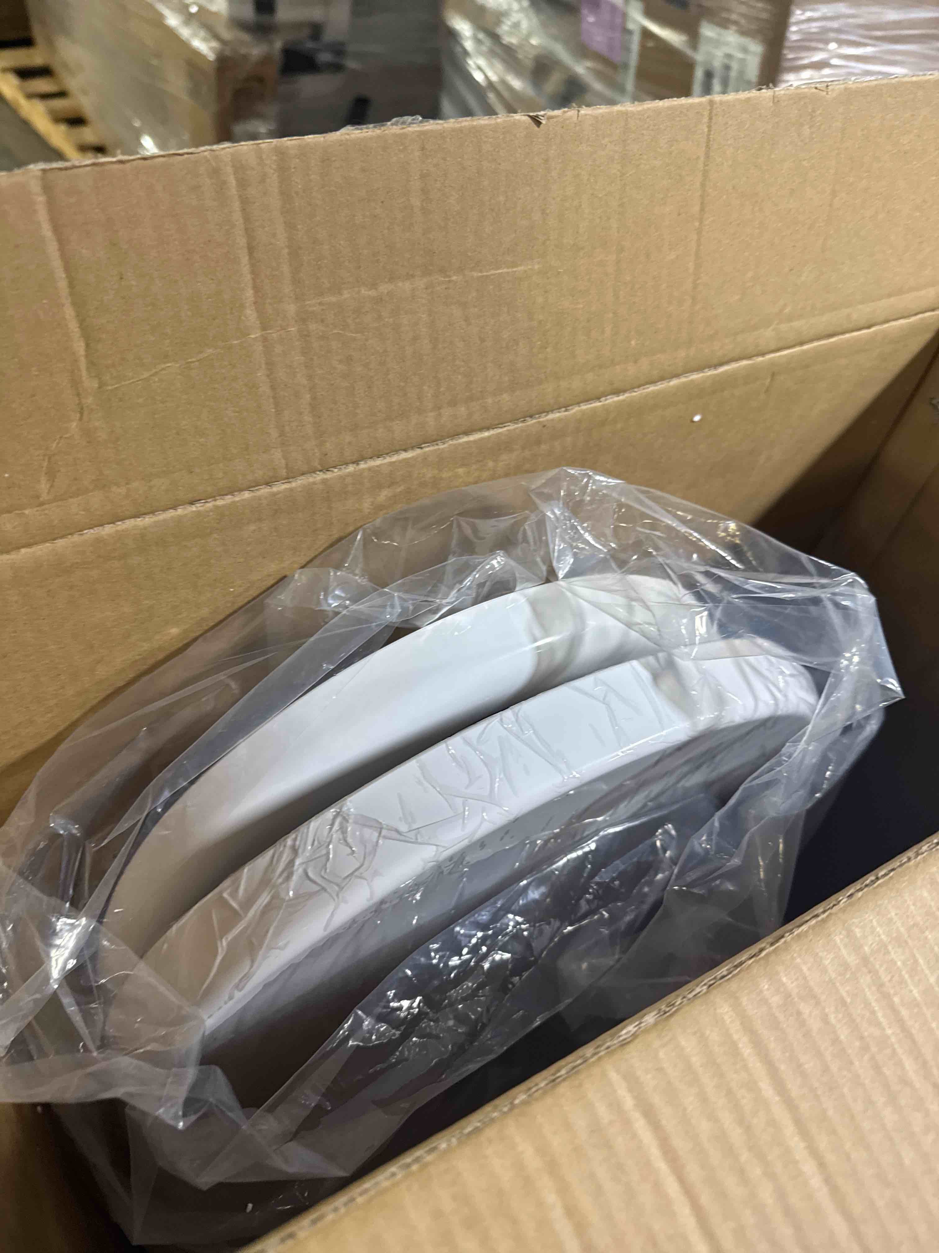 https://s3.amazonaws.com/lotting-images-prod/phillipi/TEA3365093_1757533283792.jpeg